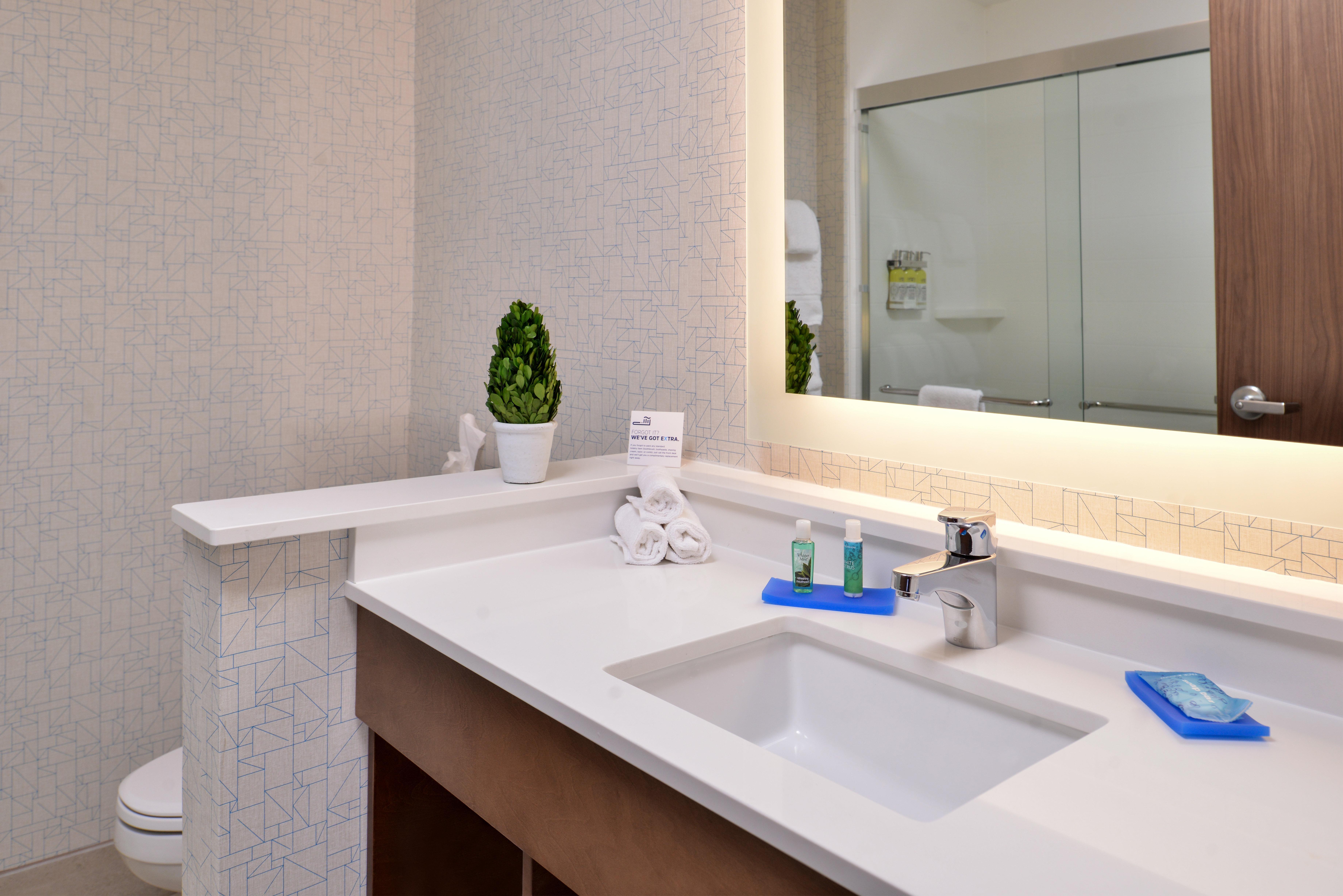 Express Melbourne West By Ihg West Melbourne