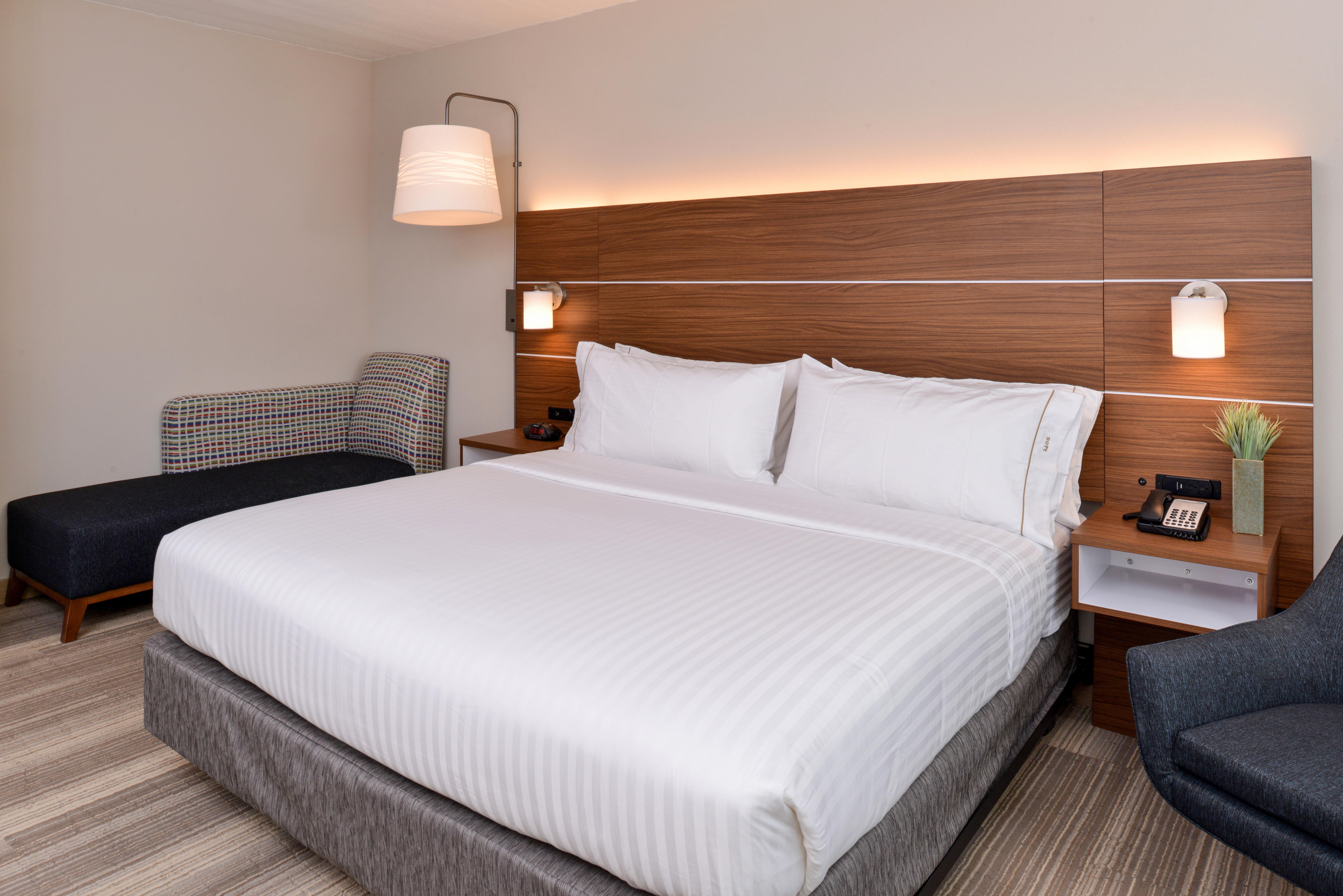 Hotel Express Melbourne West By Ihg 3*
