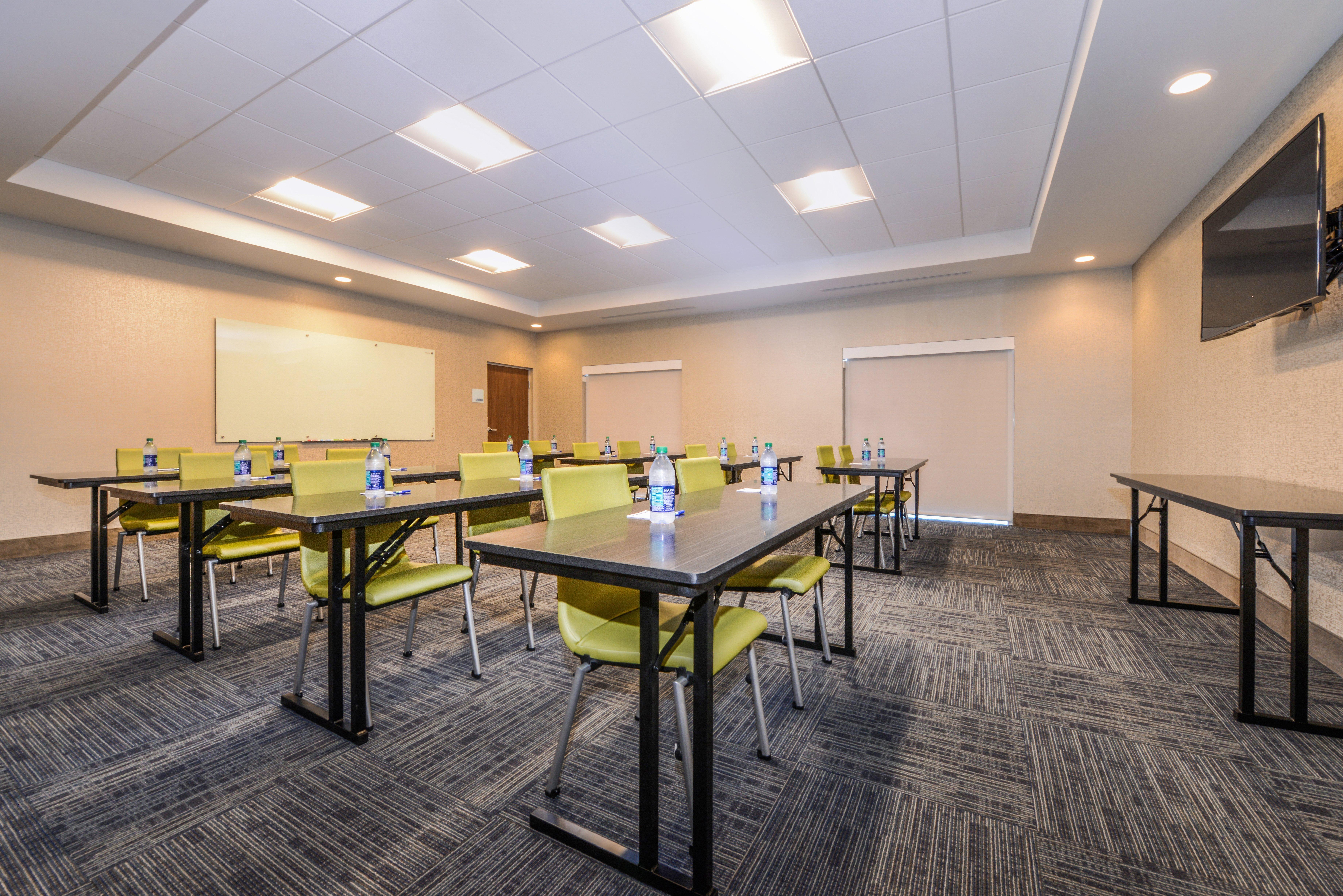 Holiday Inn Express & Suites - St. Petersburg - Madeira Beach By Ihg St. Petersburg