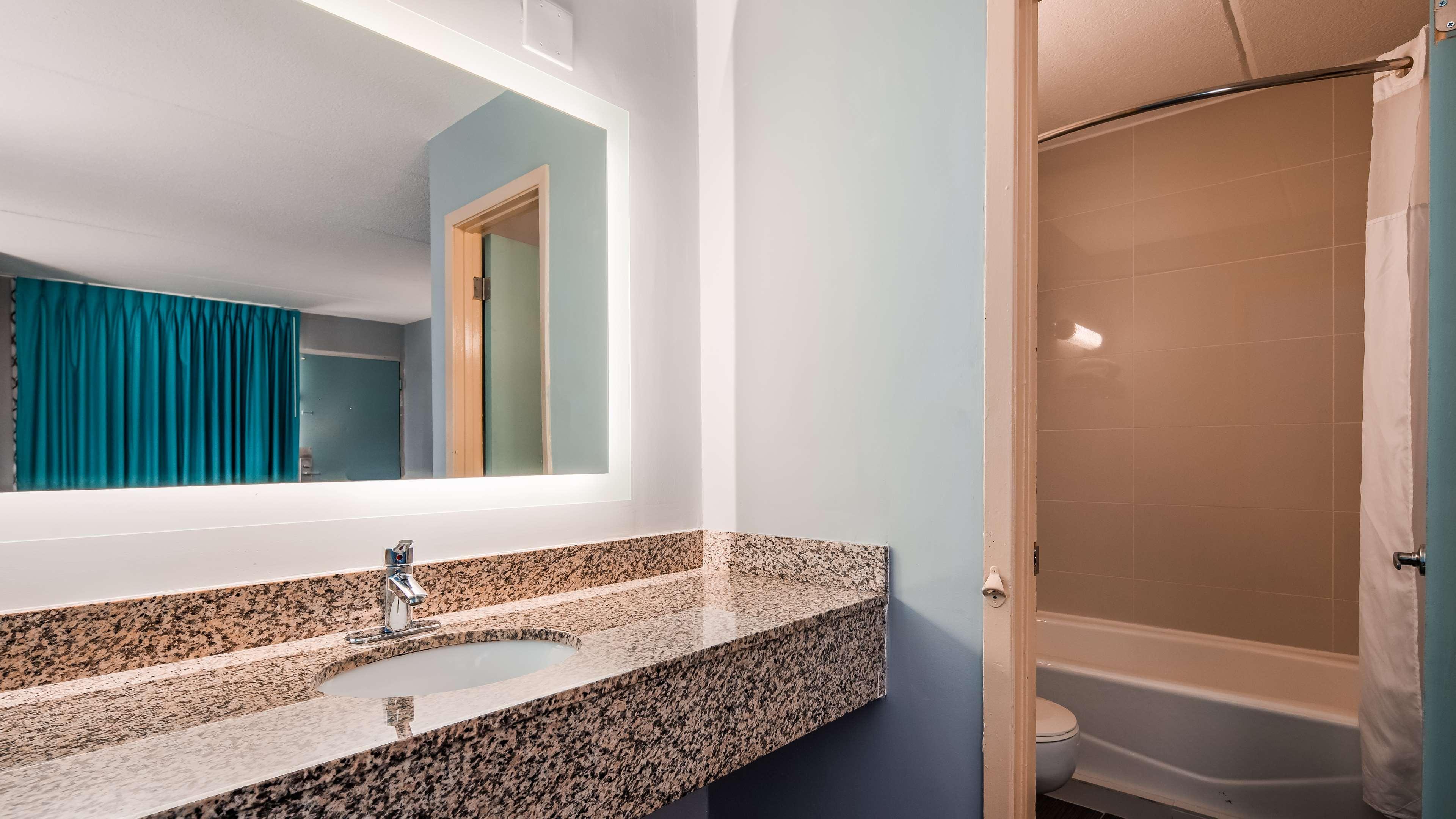 Surestay By Western South 3*