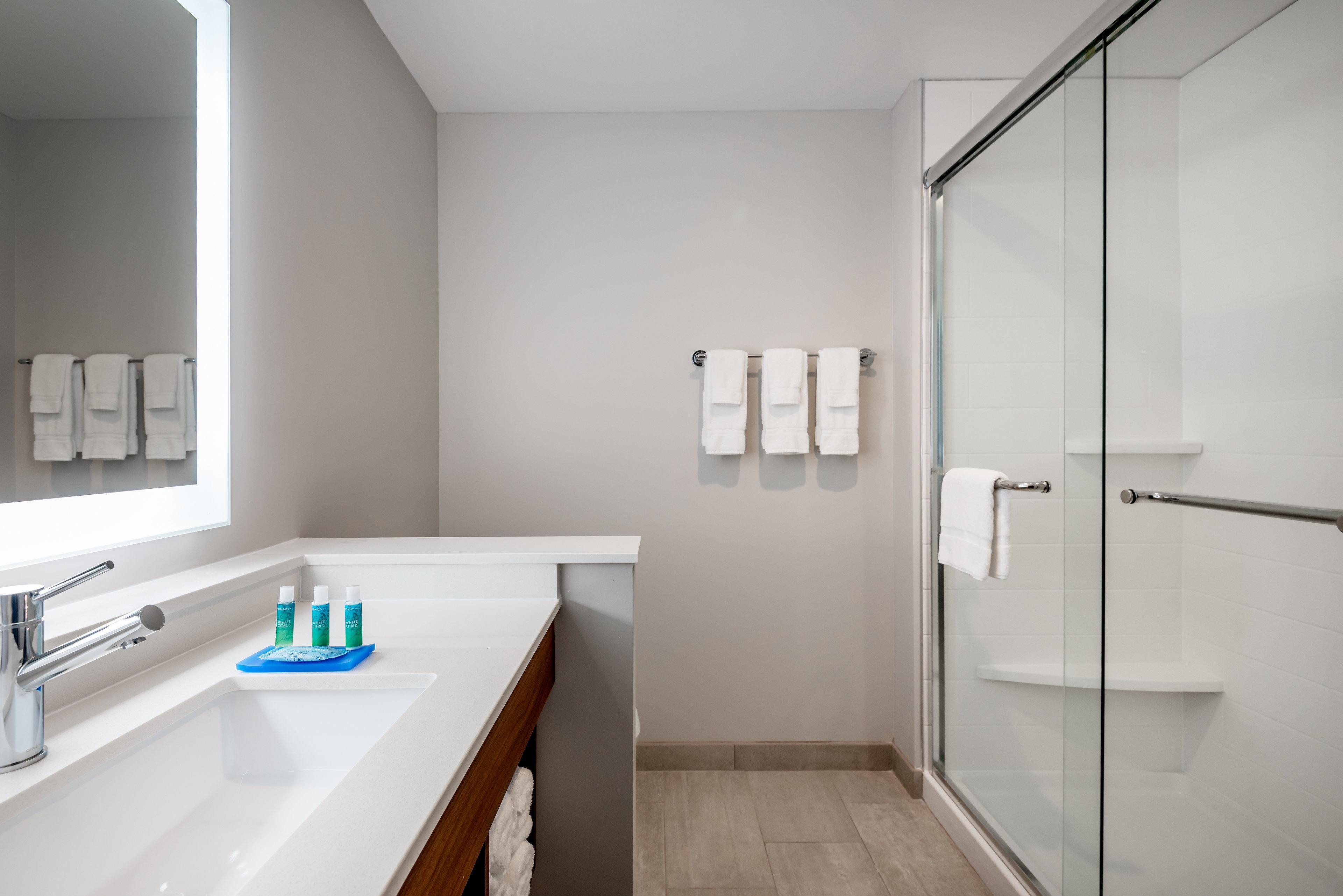 Express & - By Ihg Hotel 3*