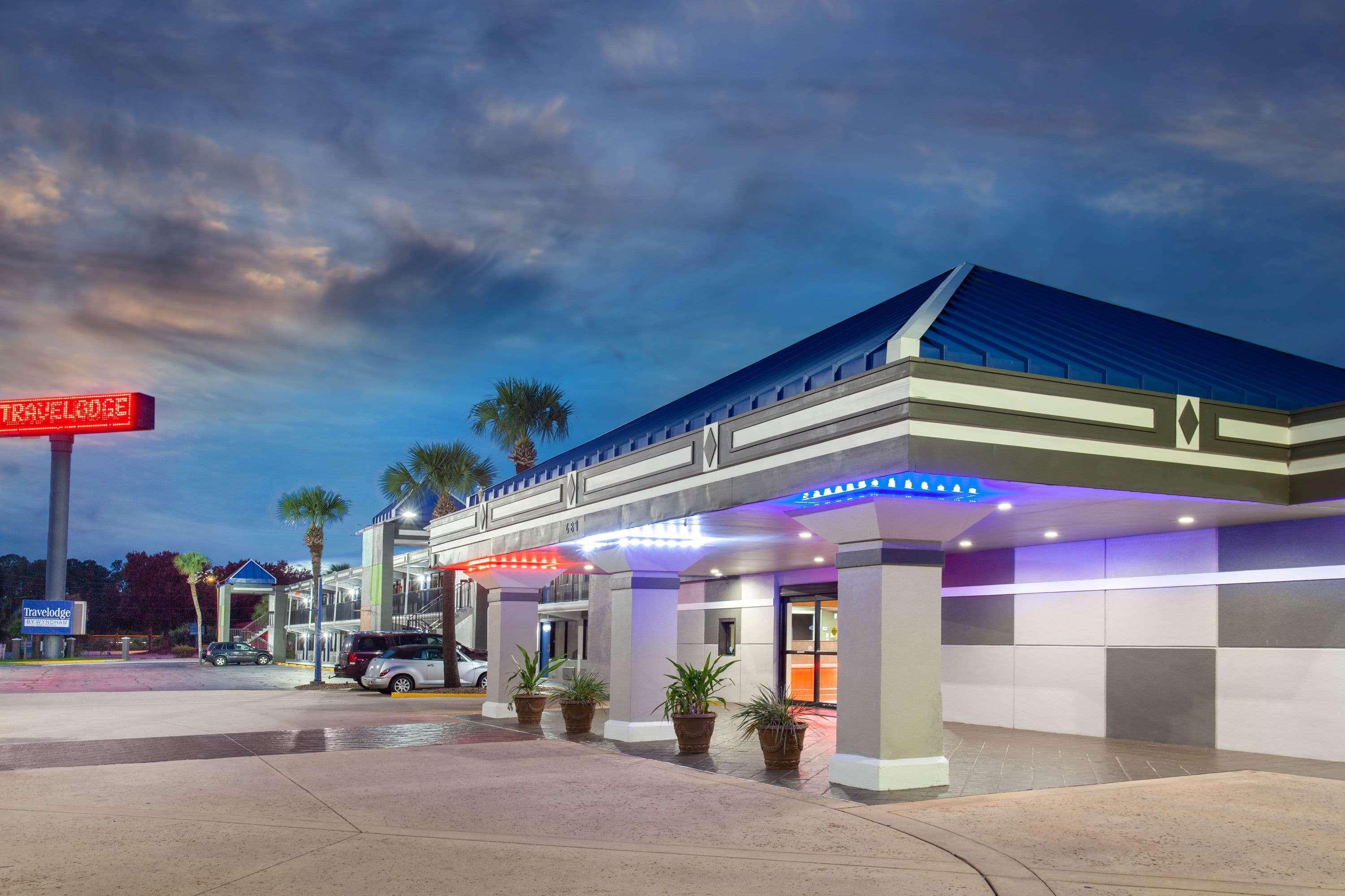 Hotel Travelodge By Wyndham 2*