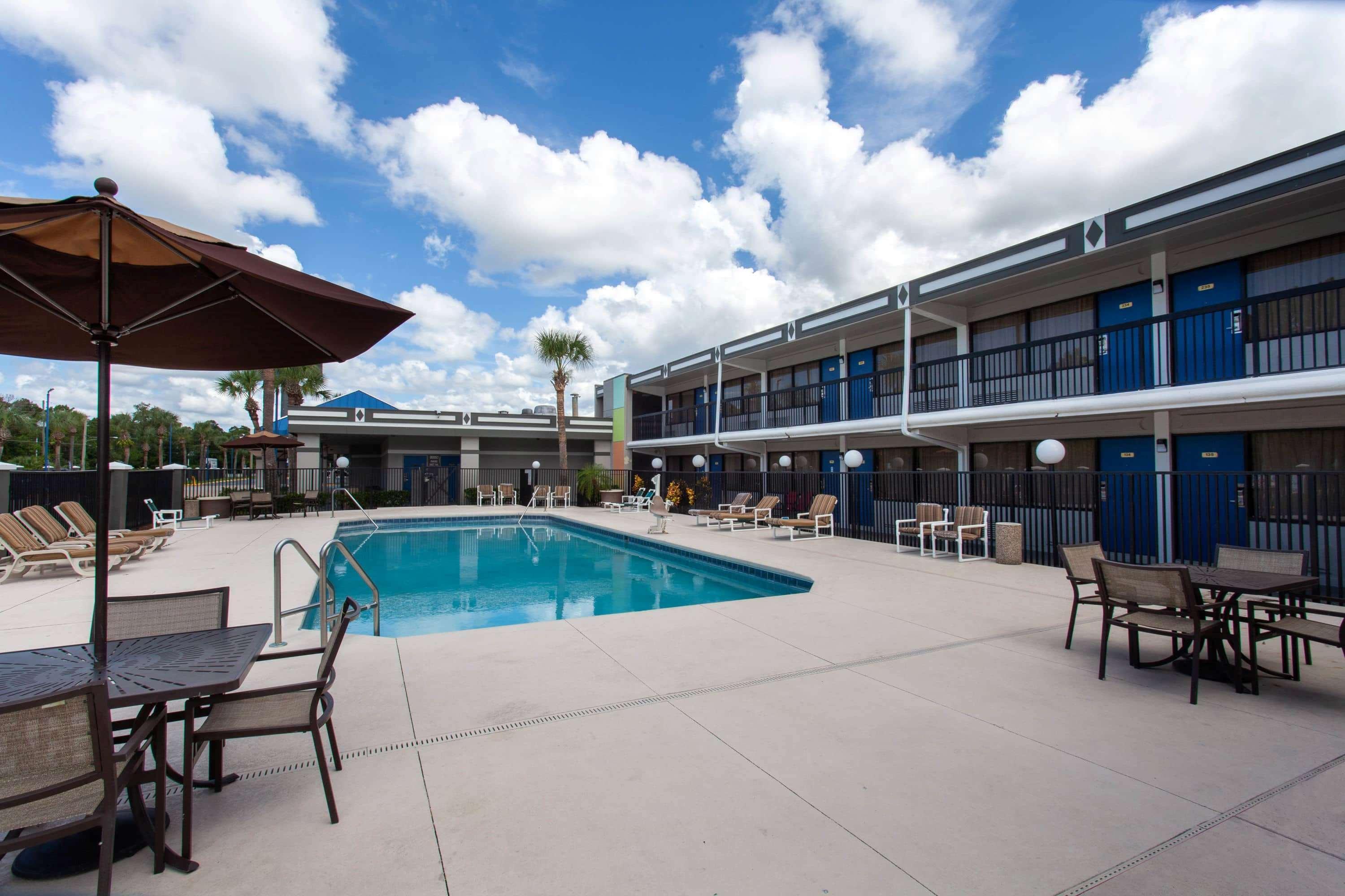 Hotel Travelodge By Wyndham 2*