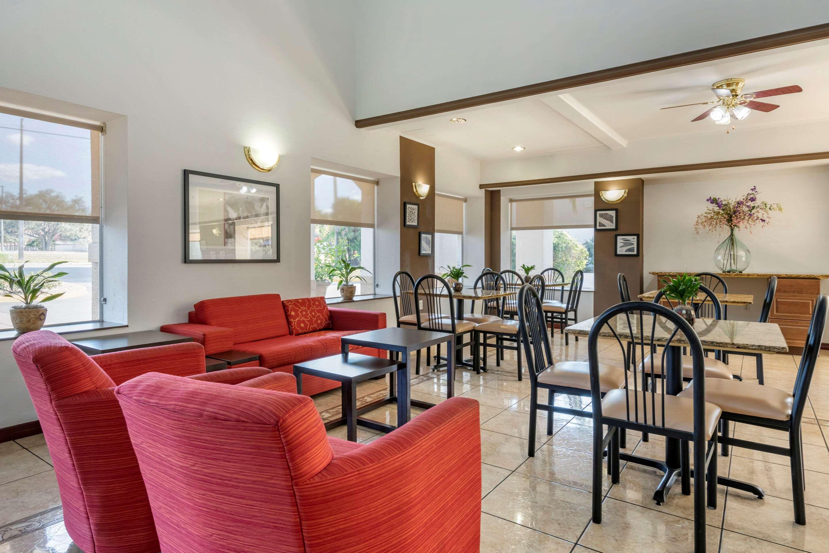 Inn Quality Zephyrhills-dade Zephyrhills