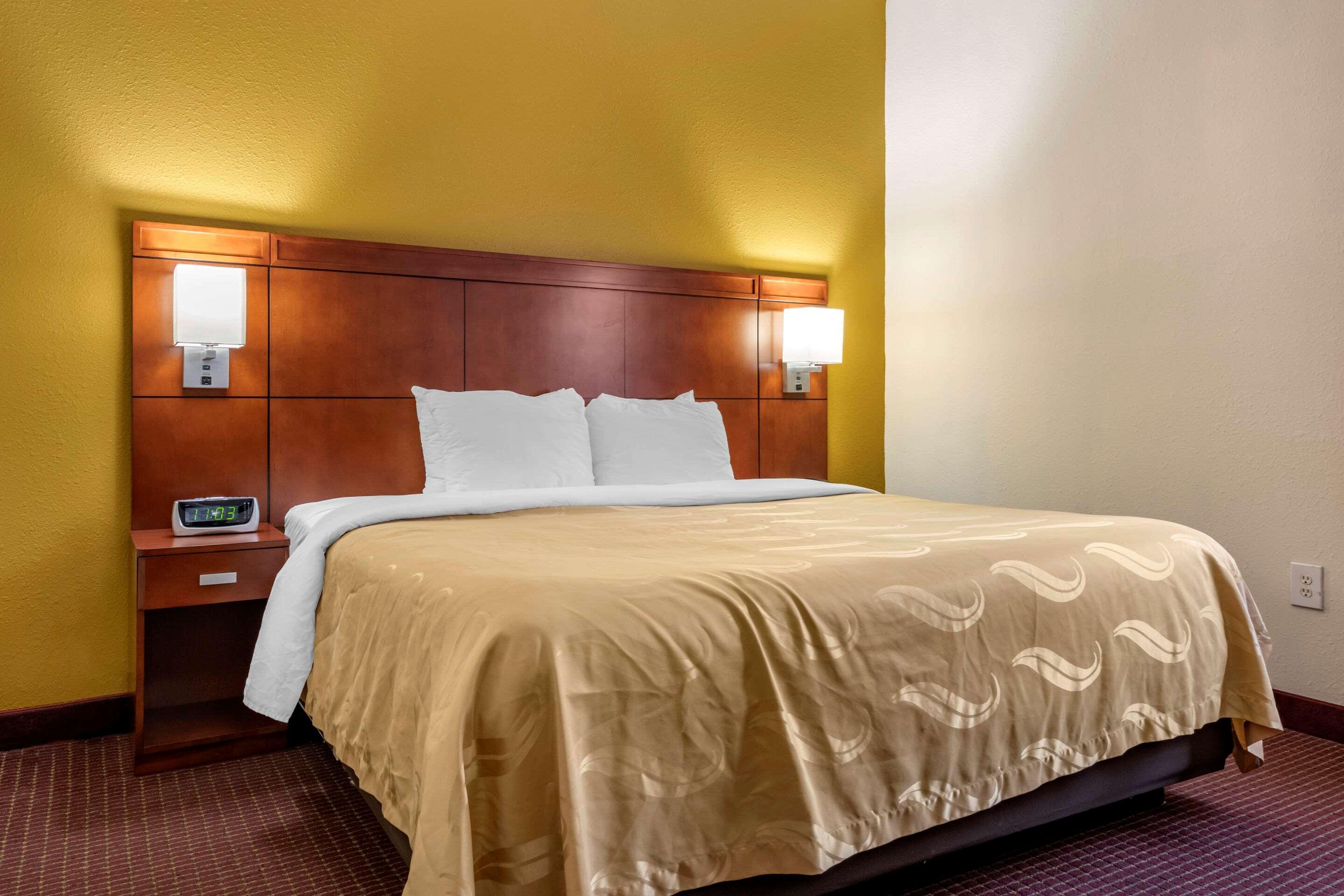 Quality Zephyrhills-dade Inn