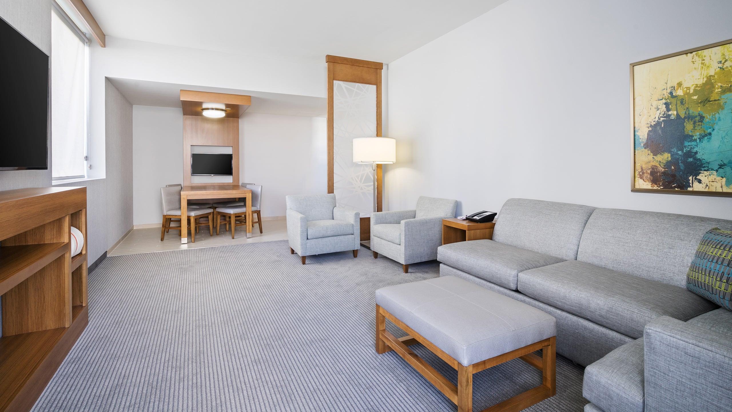 Hyatt Place St. Petersburg/downtown 3*