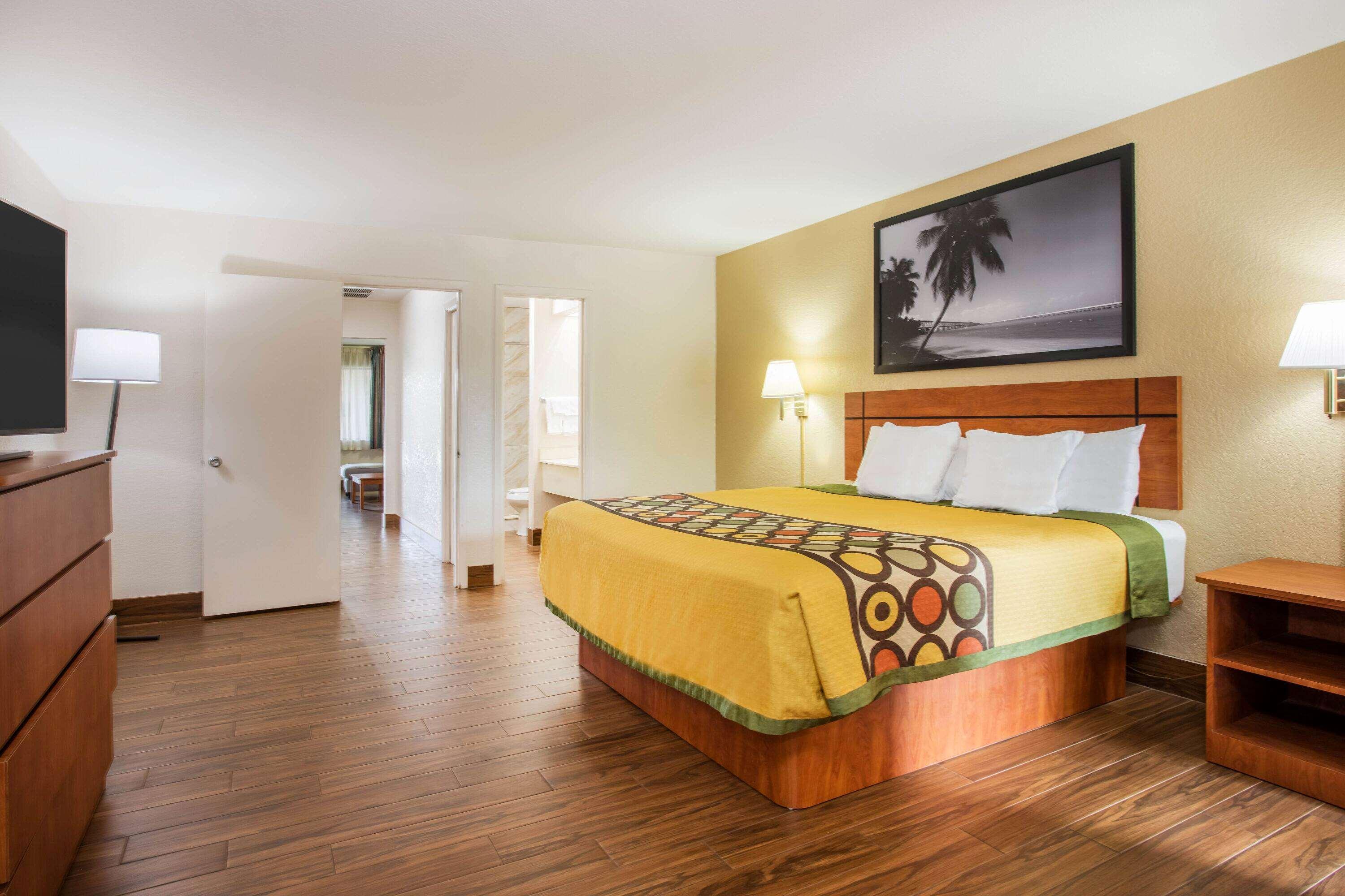 Motel Super 8 By Wyndham North Palm North Palm Beach