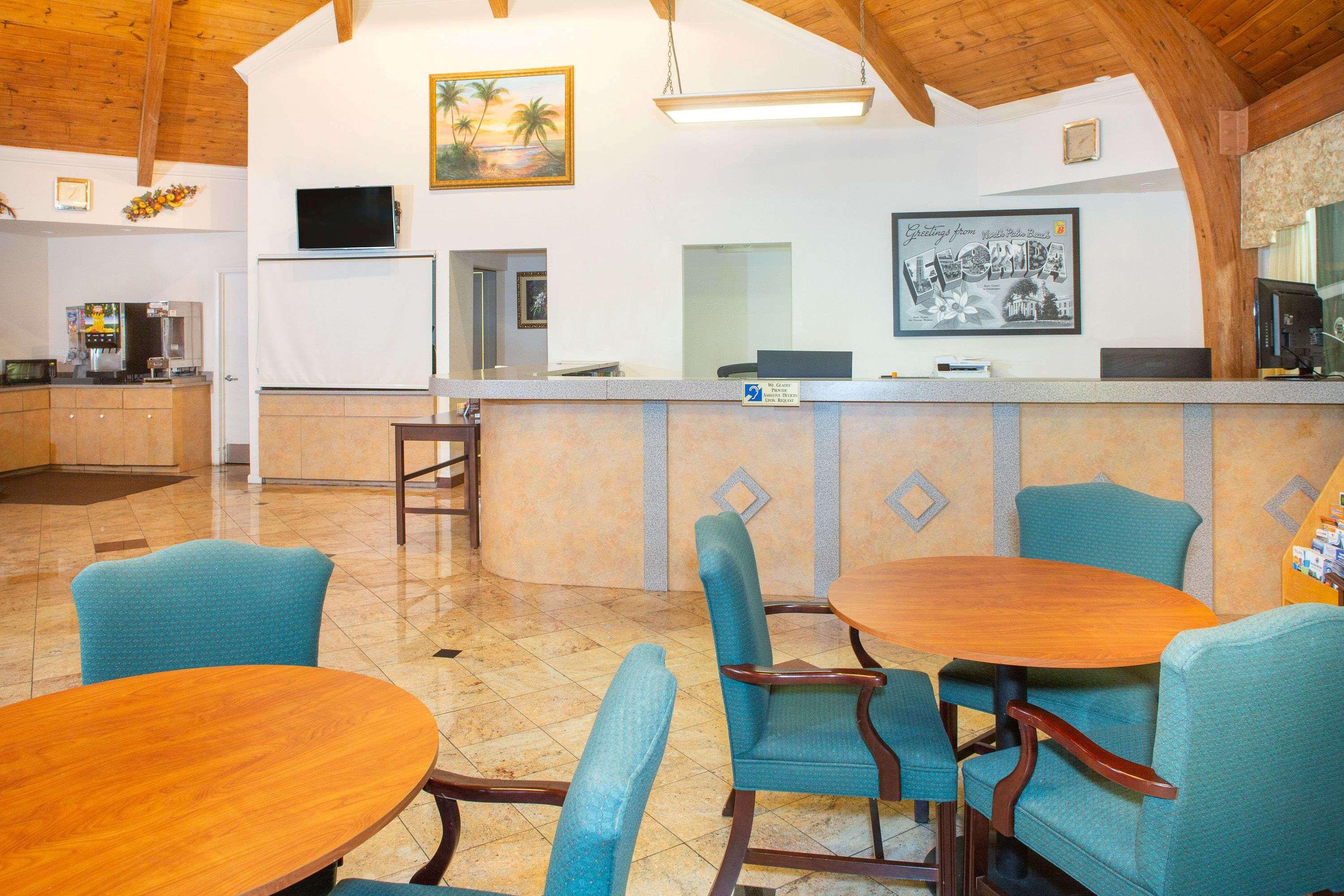 Super 8 By Wyndham North Palm Motel 2*