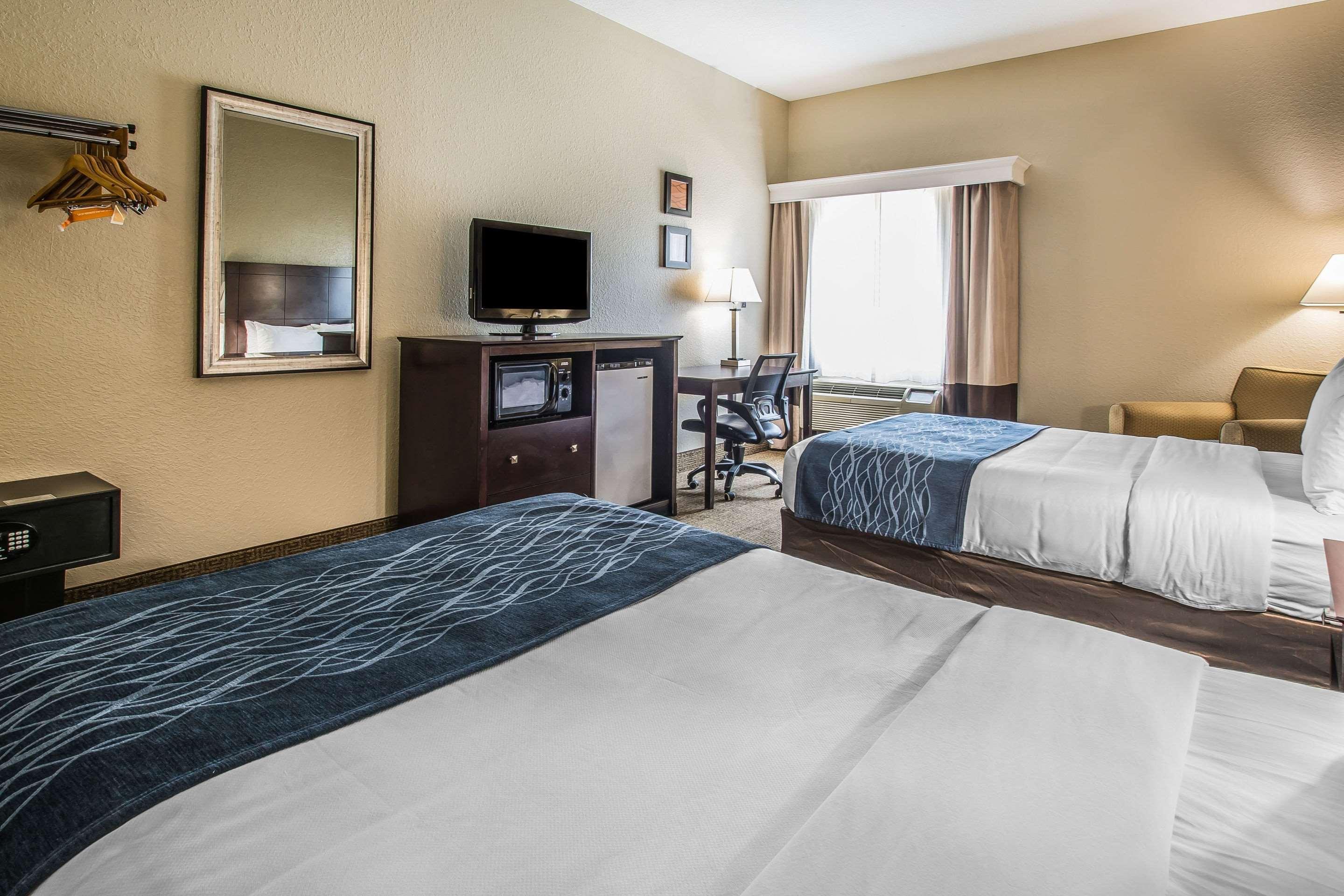 Comfort & - Near DeLand