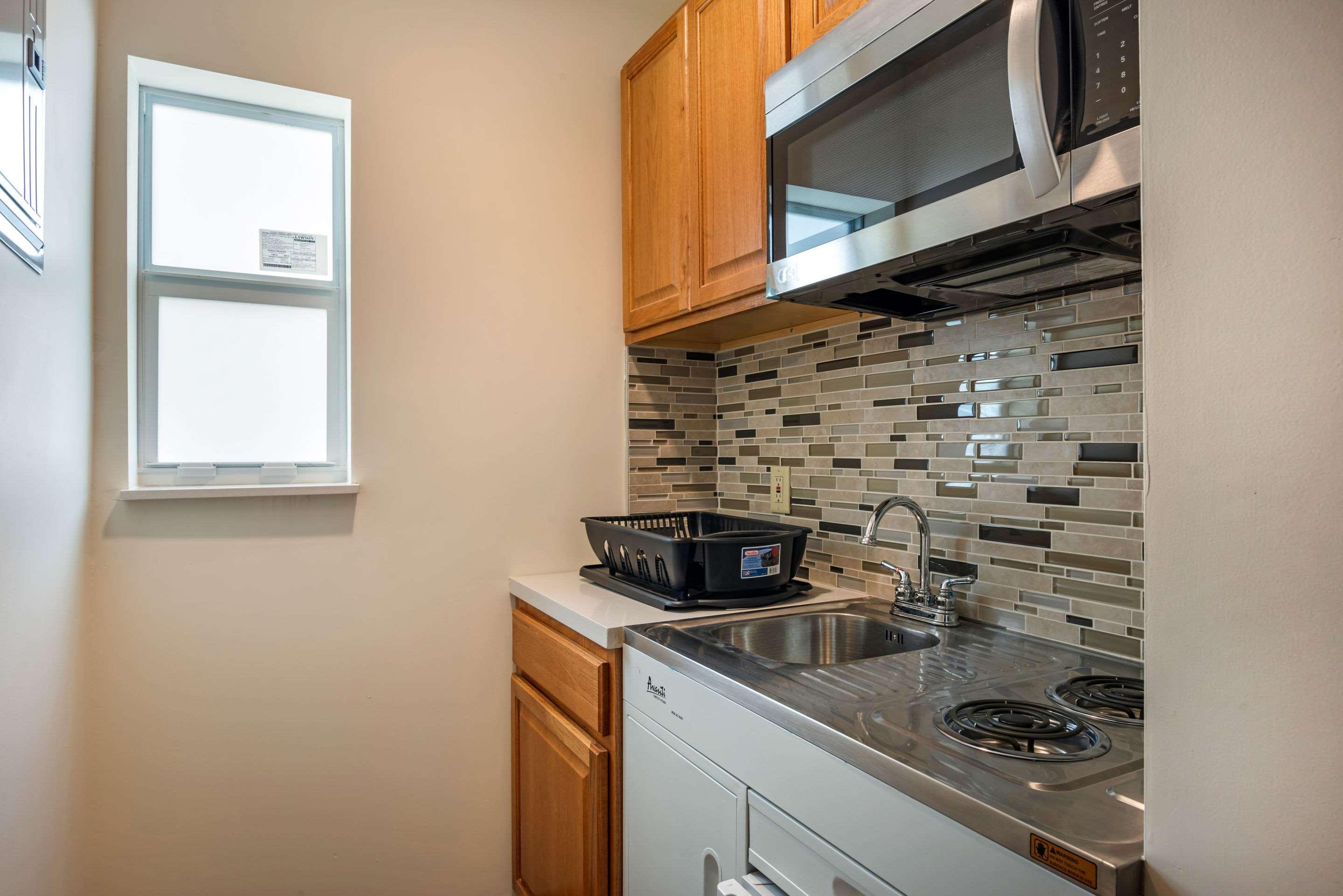 Downtown Hollywood Gardens Inn & Suites Inn 3*