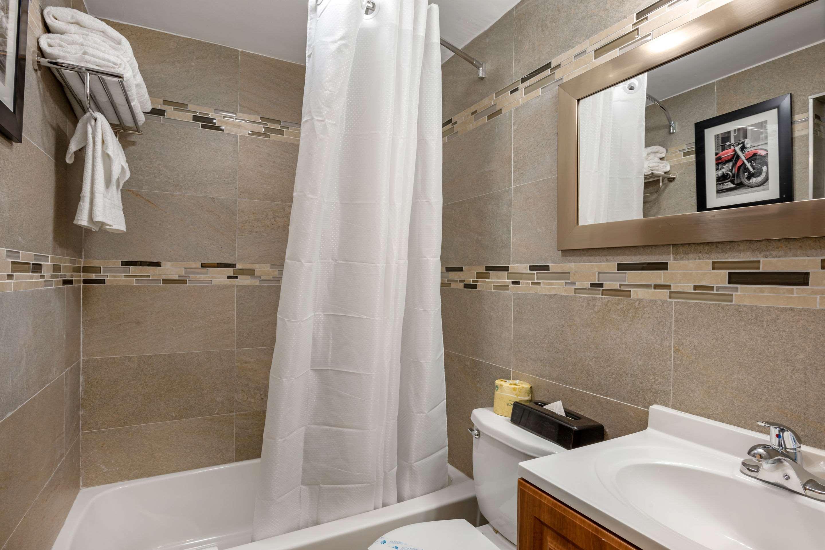 Downtown Hollywood Gardens Inn & Suites 3*