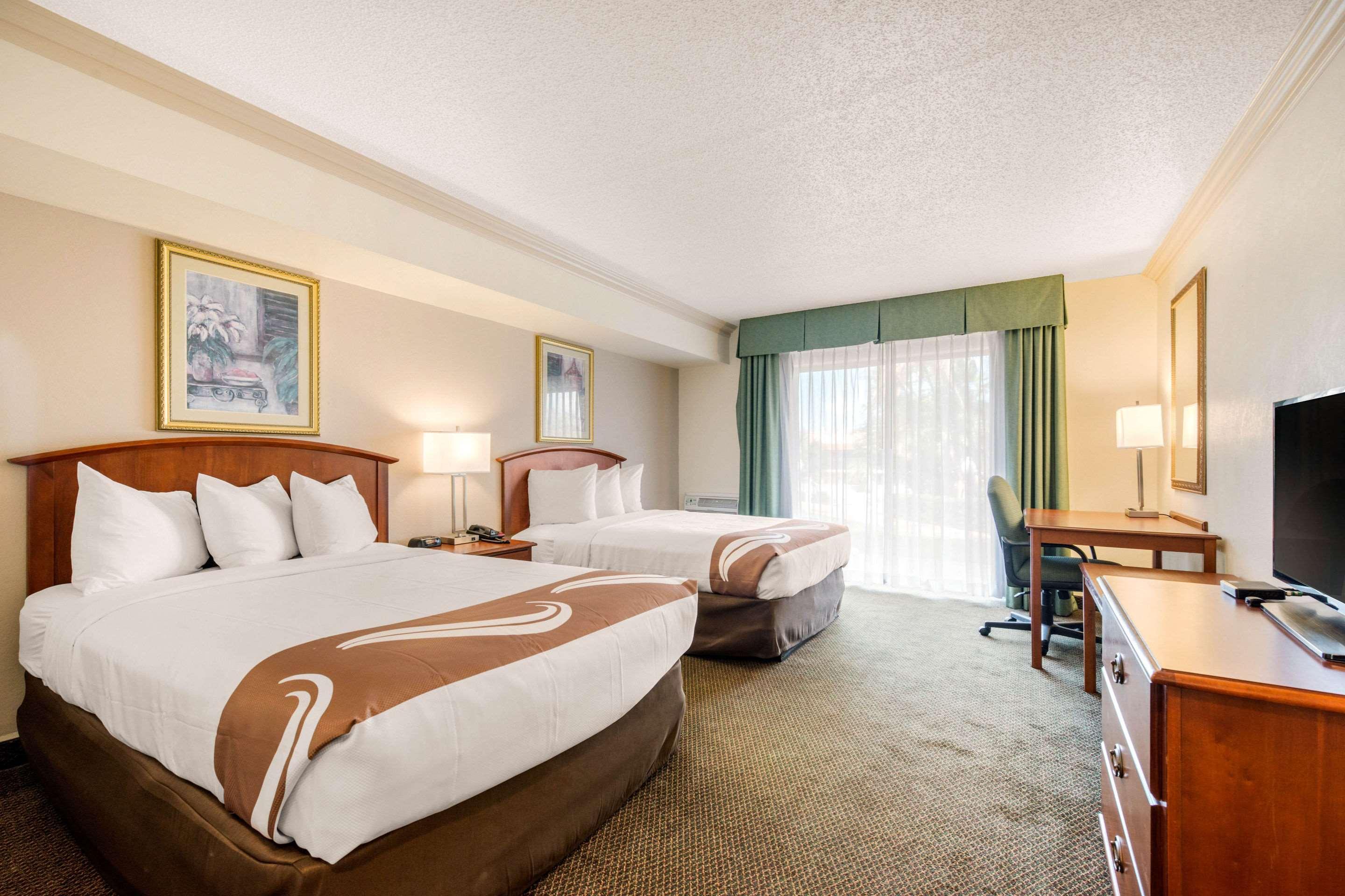 Hotel Quality & South 2*