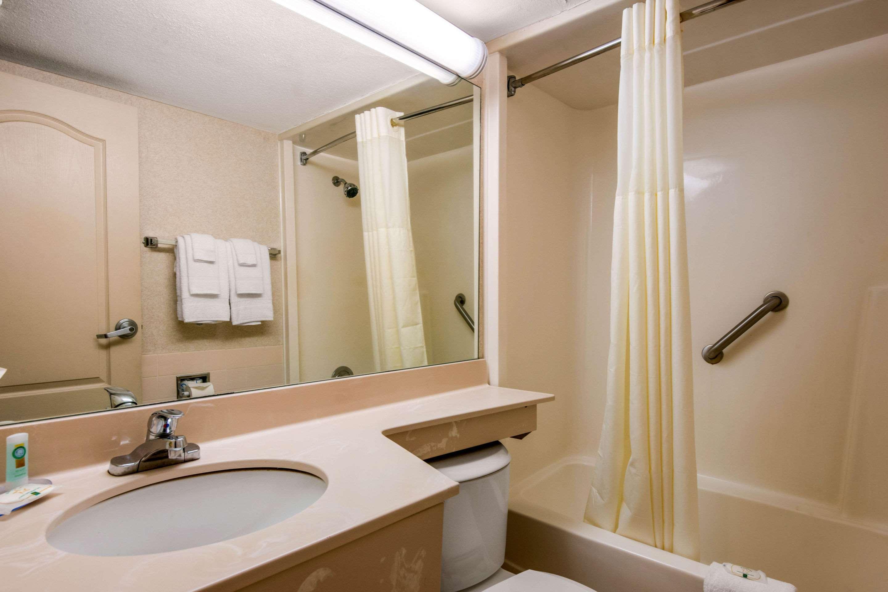 Quality & South Hotel Tarpon Springs