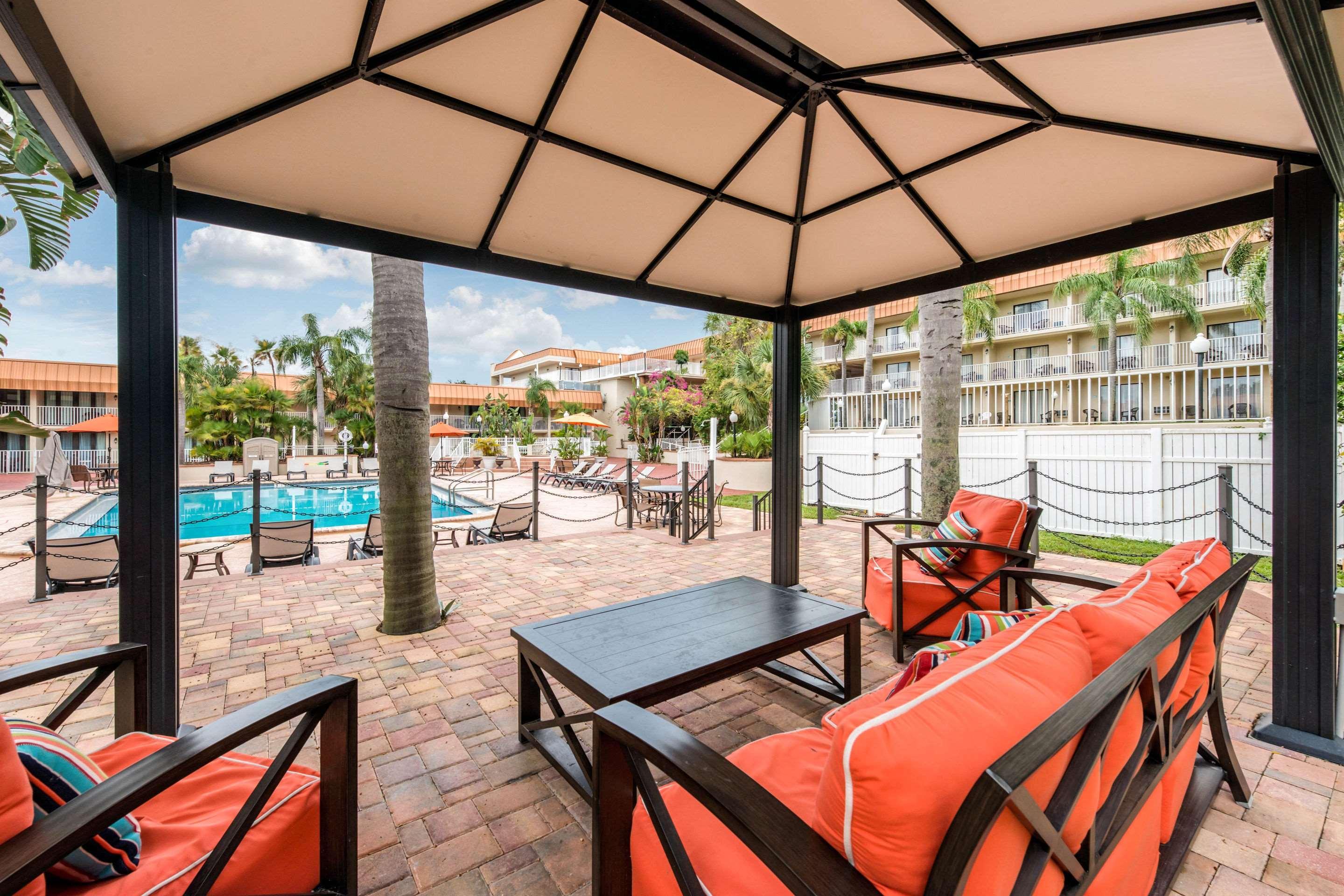 Quality & South 2* Tarpon Springs