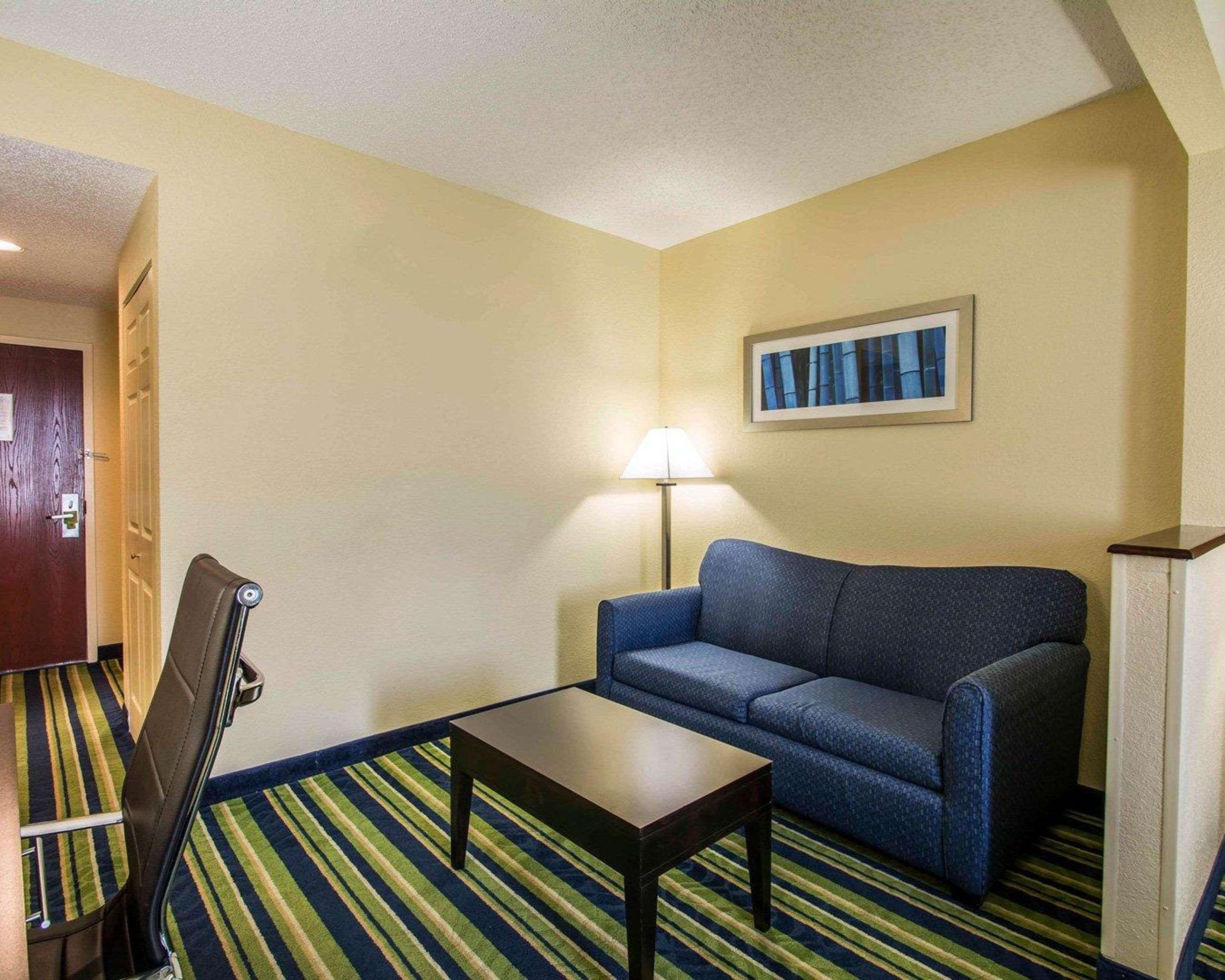Comfort & - West Palm South Hotel Lantana