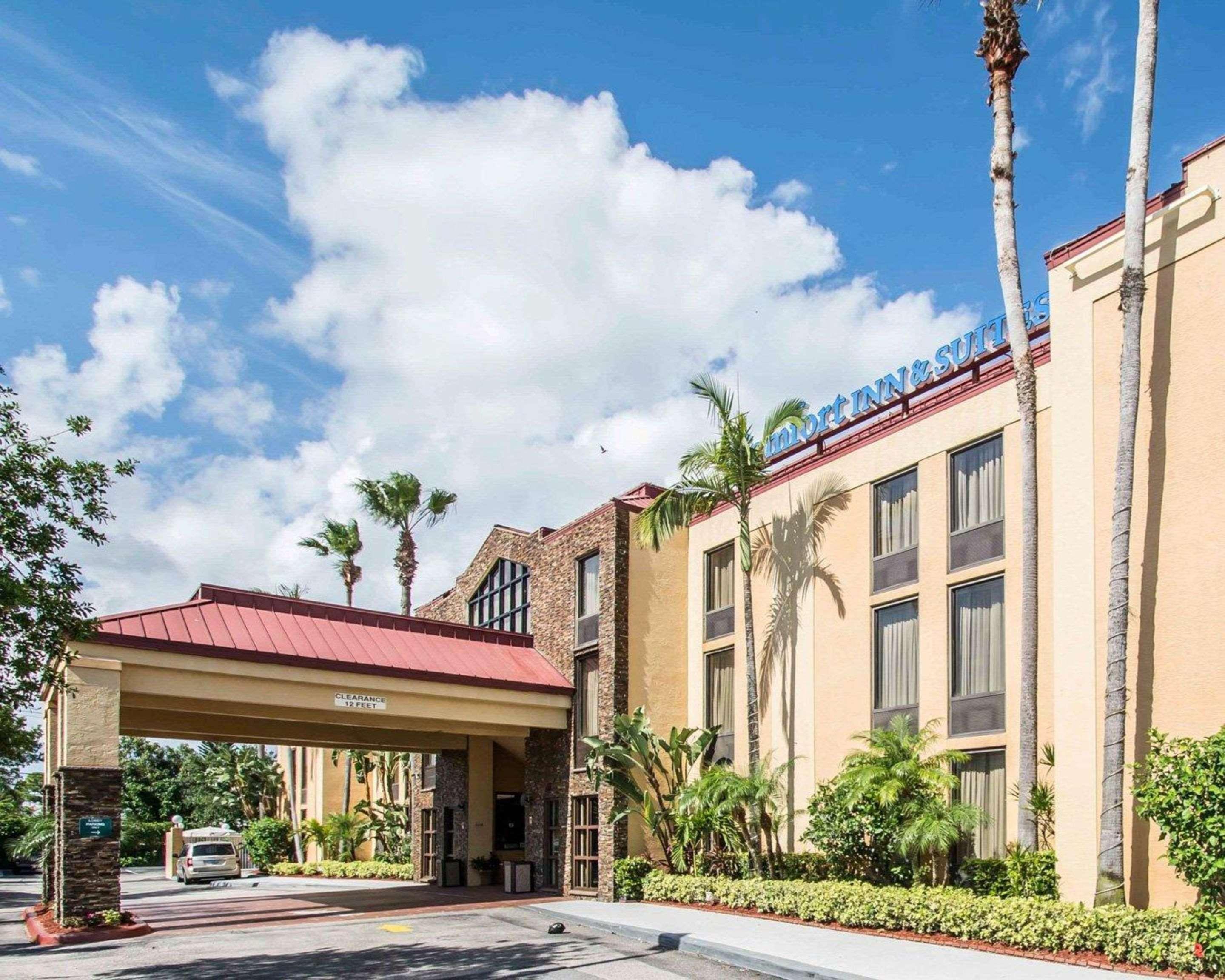 Comfort & - West Palm South Hotel 3*
