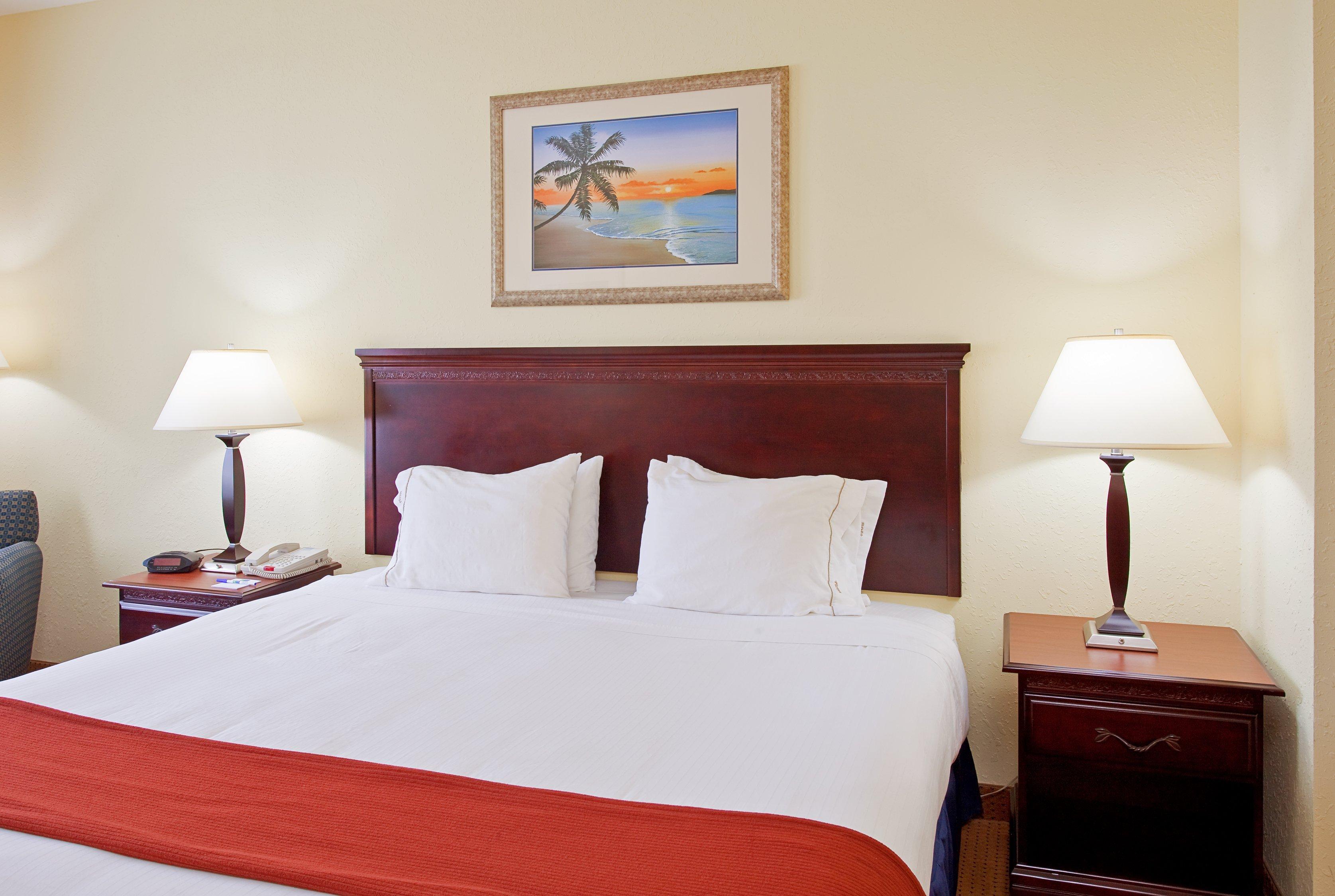 Hotel Express & City-tyndall 2*