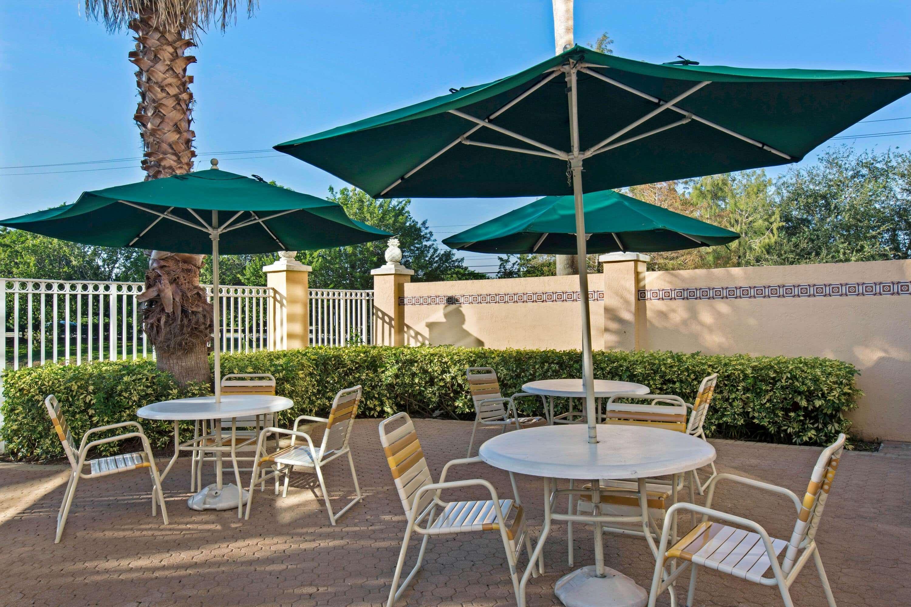Hotel La Quinta & By Wyndham Sunrise