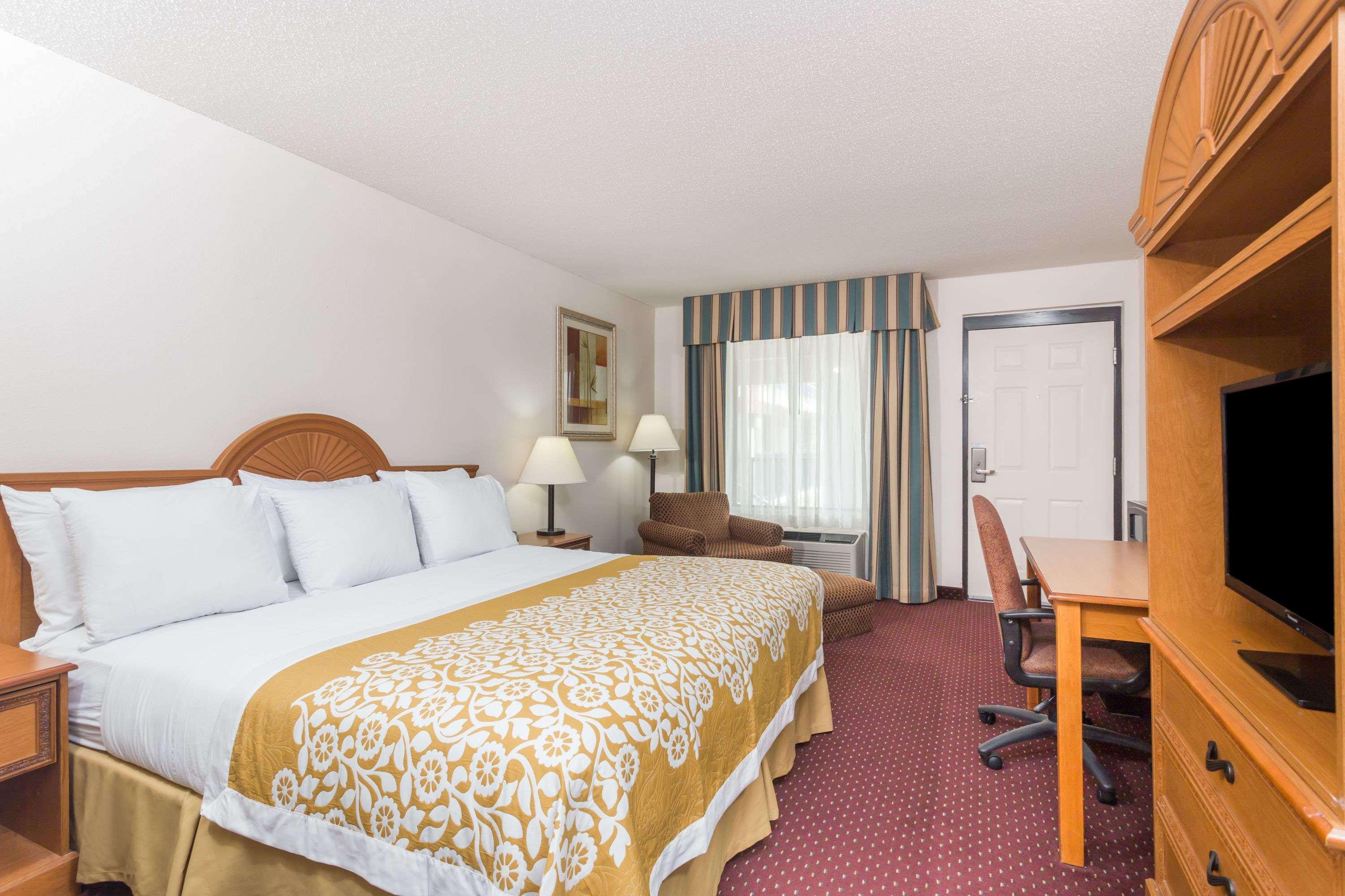 Hotel Days Chiefland