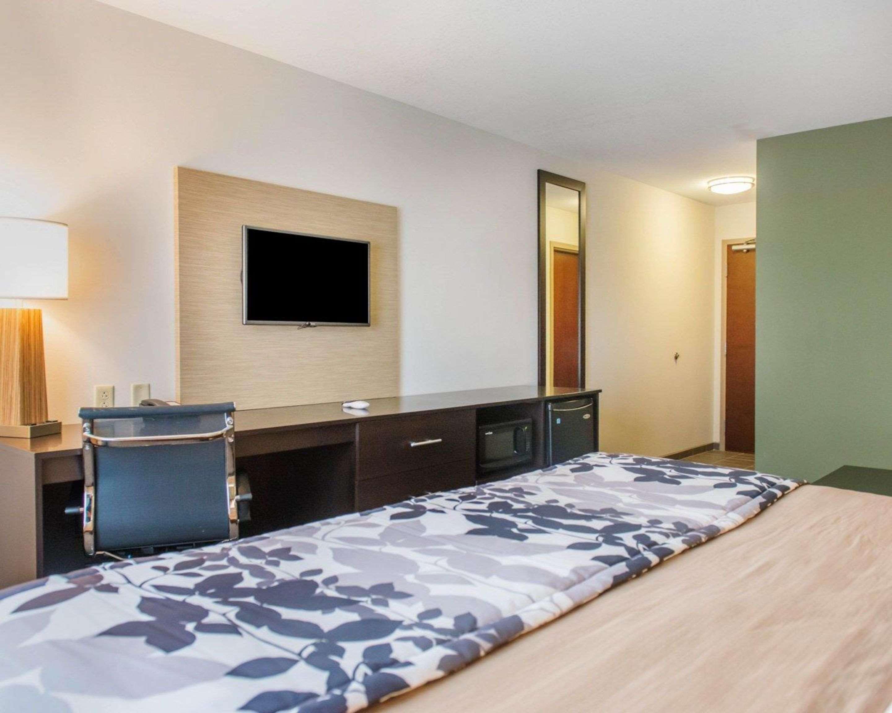 Sleep & Defuniak Springs - Crestview Hotel Mossy Head