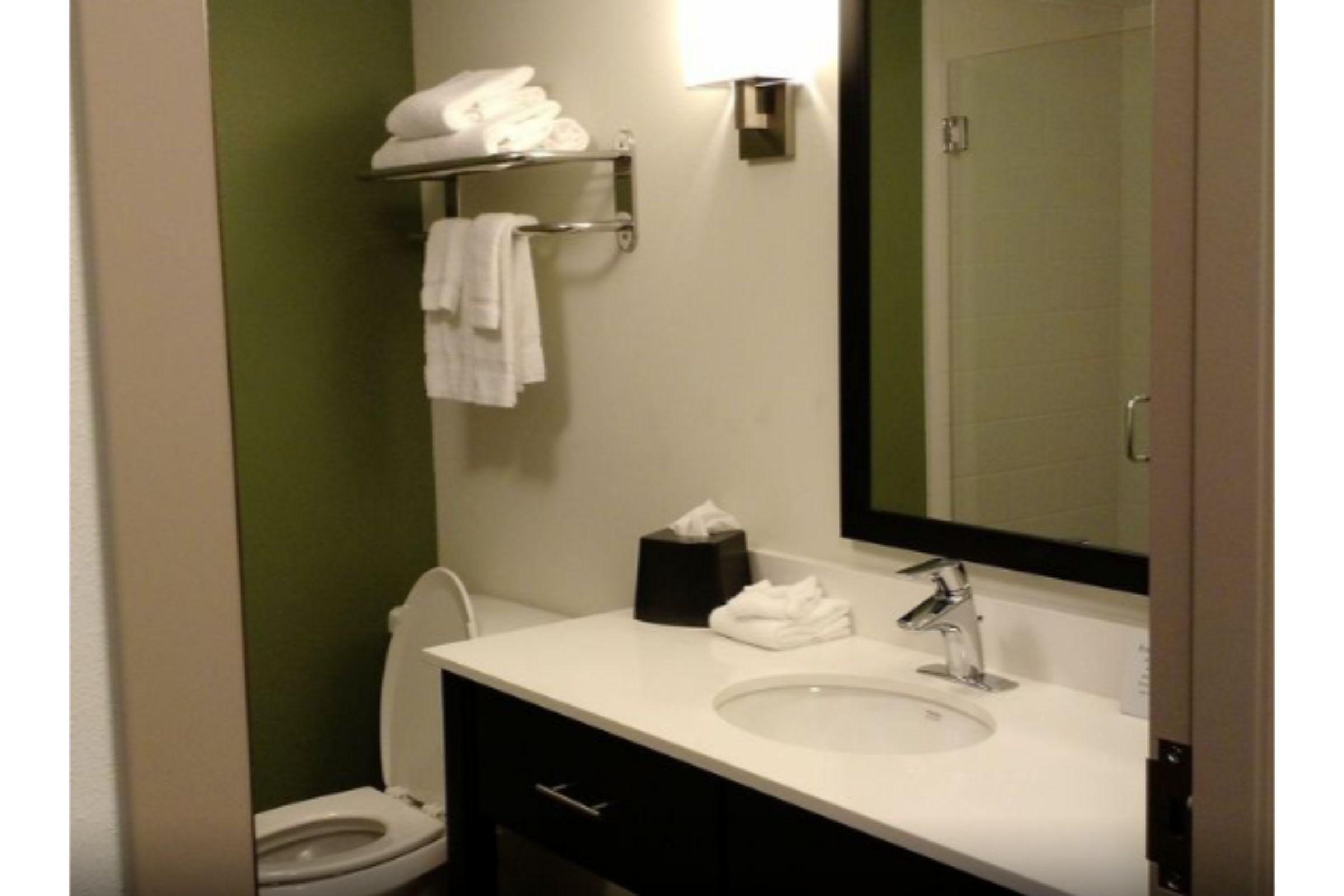 Sleep & Defuniak Springs - Crestview Hotel