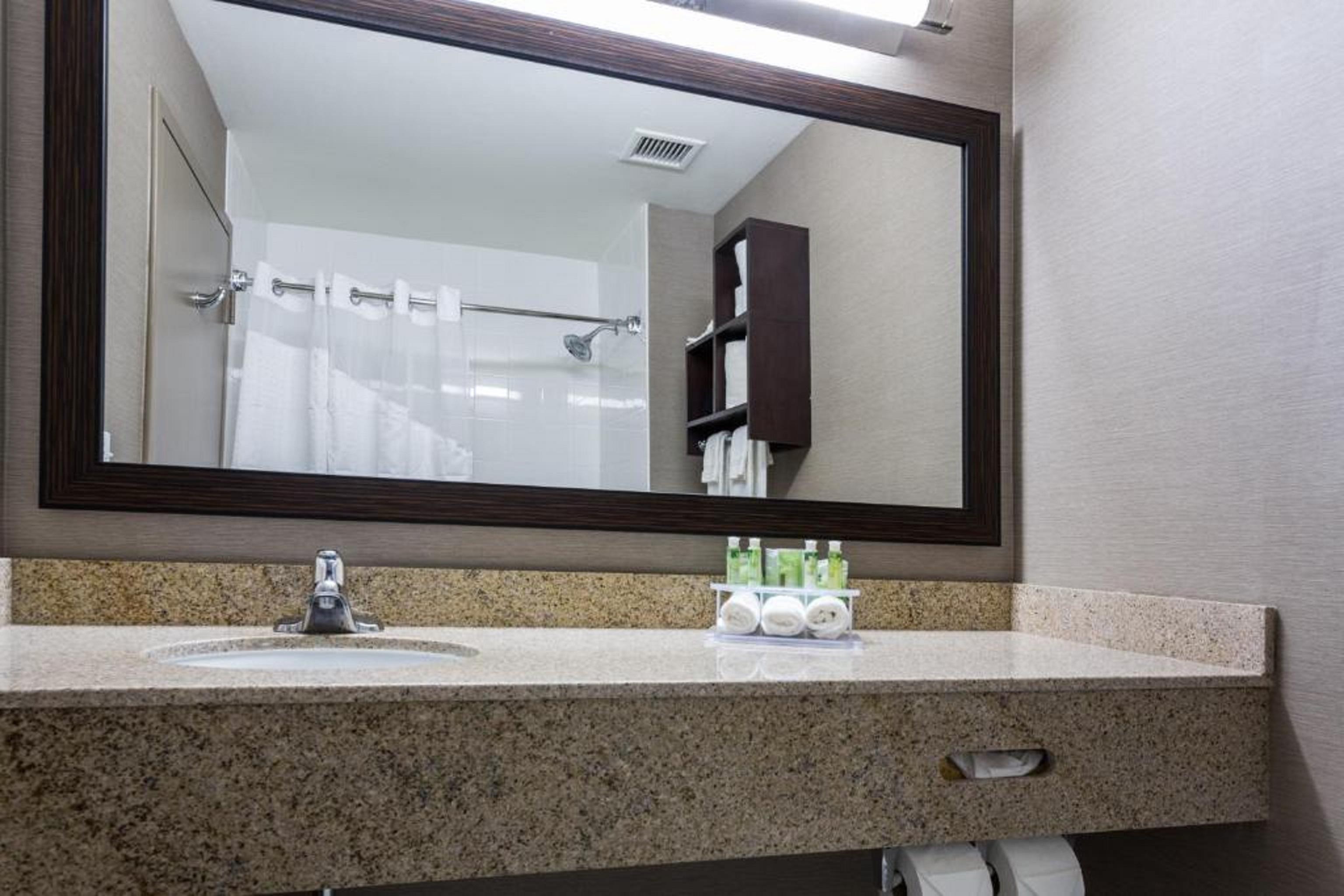 Hotel Express & Downtown - 5th Avenue By Ihg 3*