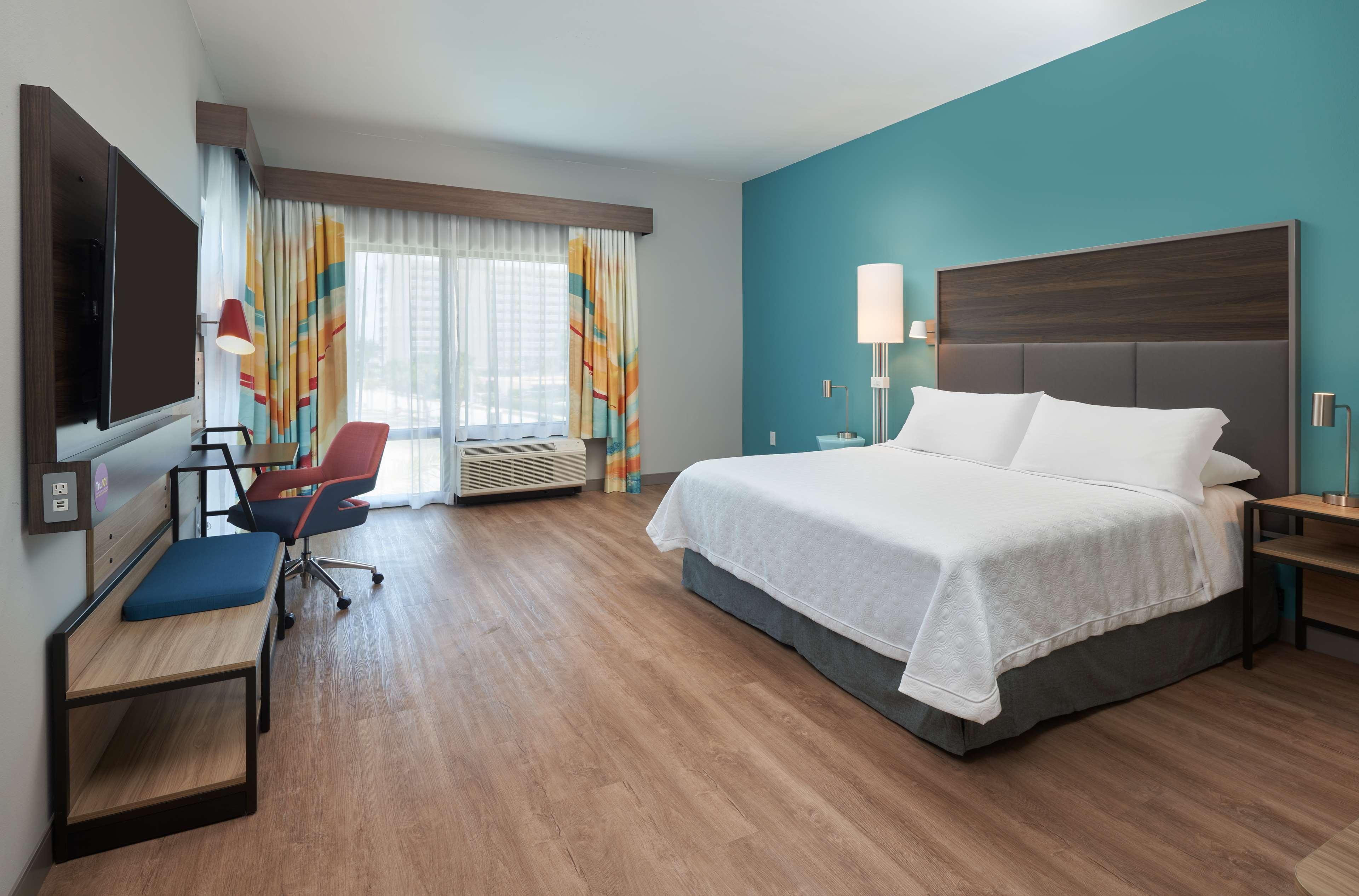 Tru By Hilton Pompano Pier Hotel 3*