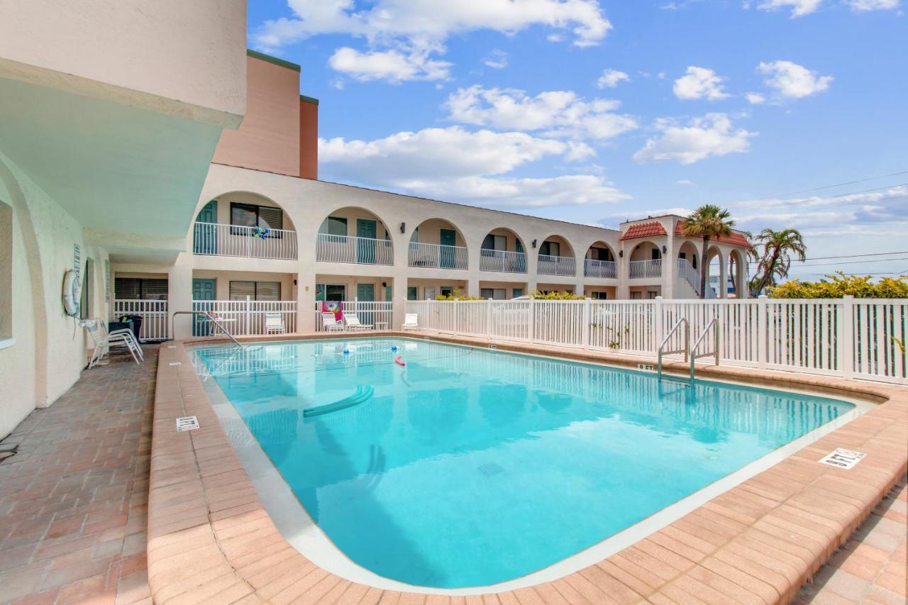 Resort Redington Surf By Travel Services St. Pete Beach