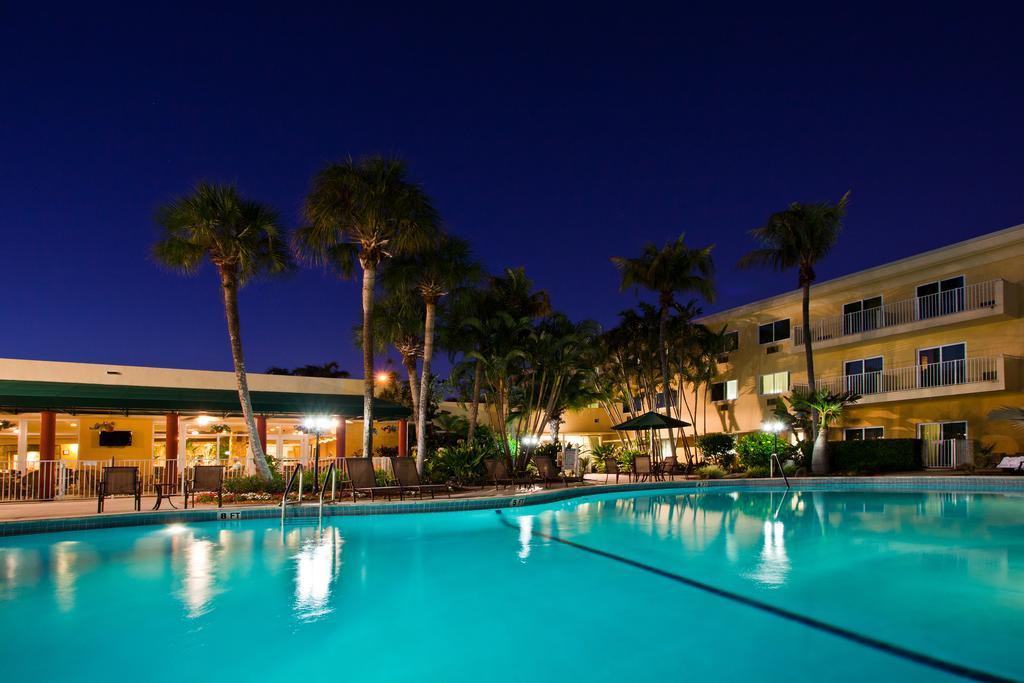 Hotel / Coral Gables