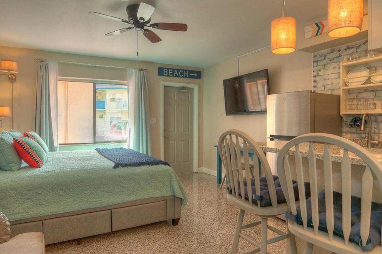 Redington Surf By Travel Services St. Pete Beach