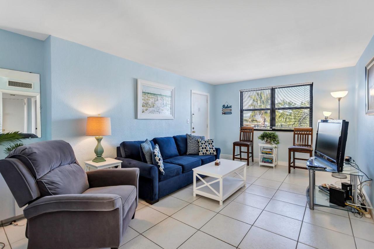 Resort Gulf Winds By Travel Services St. Pete Beach