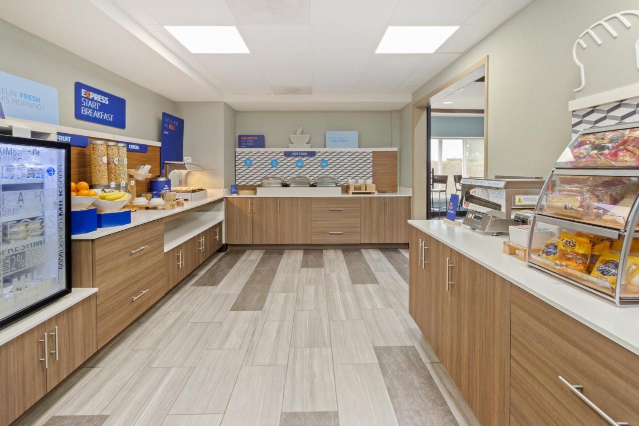 Express & Largo-clearwater By Ihg Hotel Largo