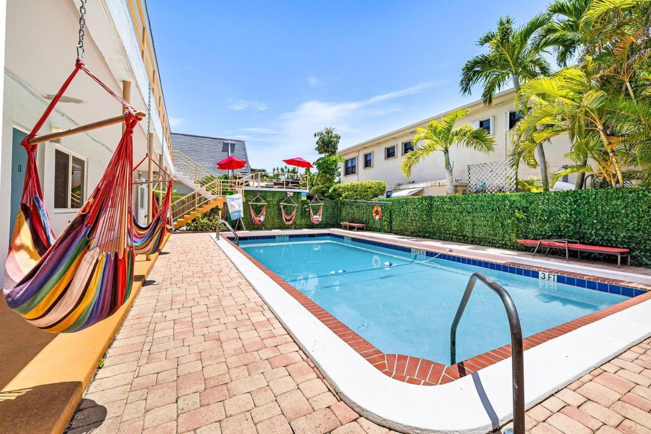 Apartment Steps To The Beach Holiday Pool Boardwalk