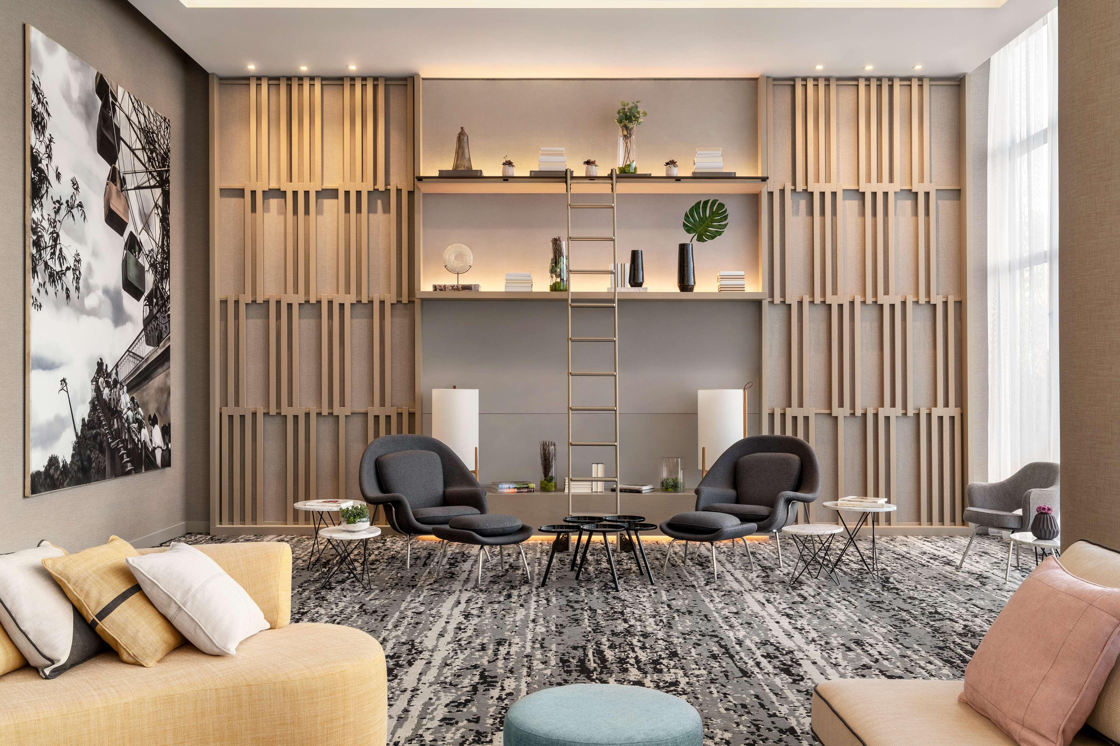 Aparthotel Hyde House 4*
