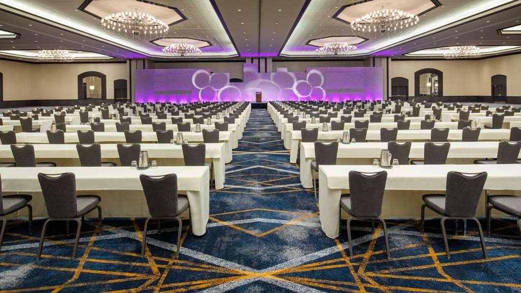 Hyatt Regency Riverfront