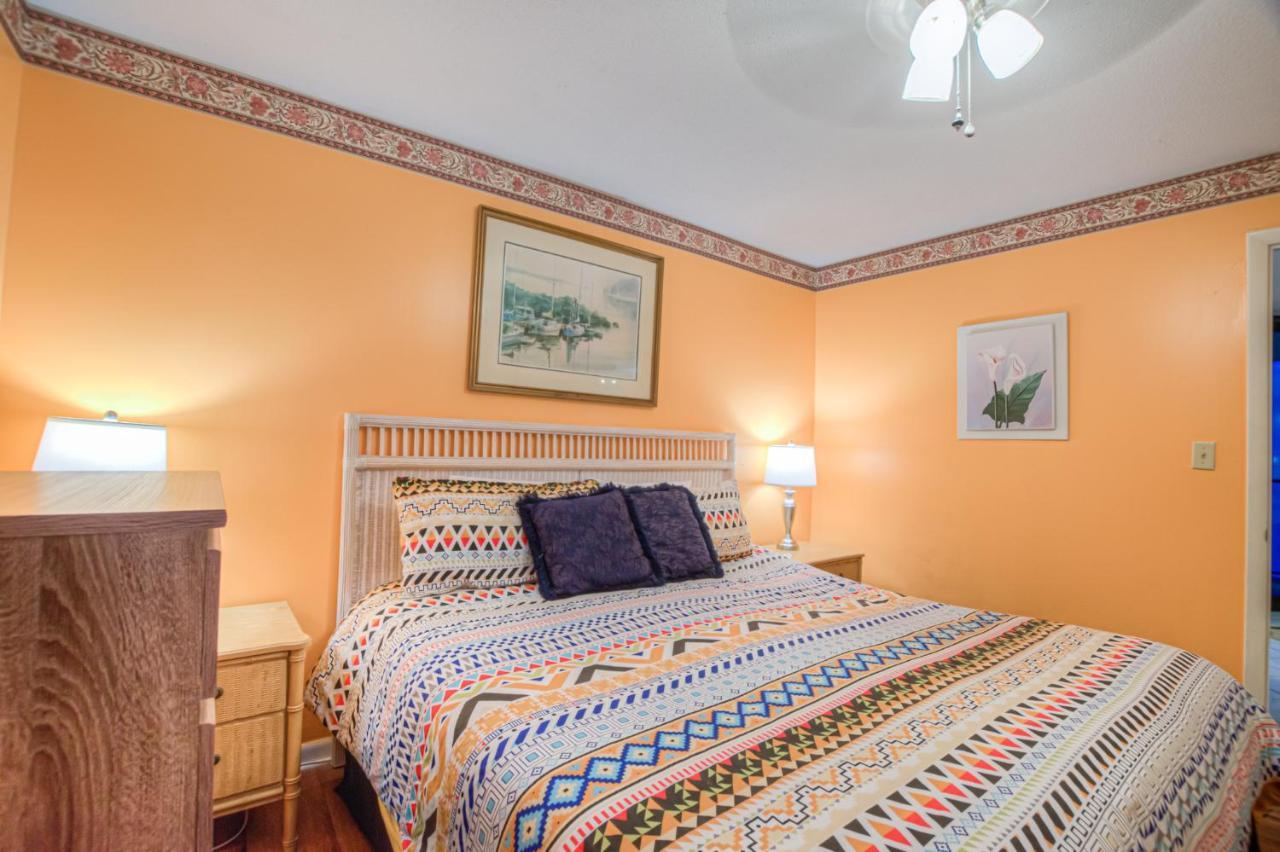 Holiday home Sunbird East 1107 - Beautiful Gulf Front, 1bd 1 Ba, And Great Location *