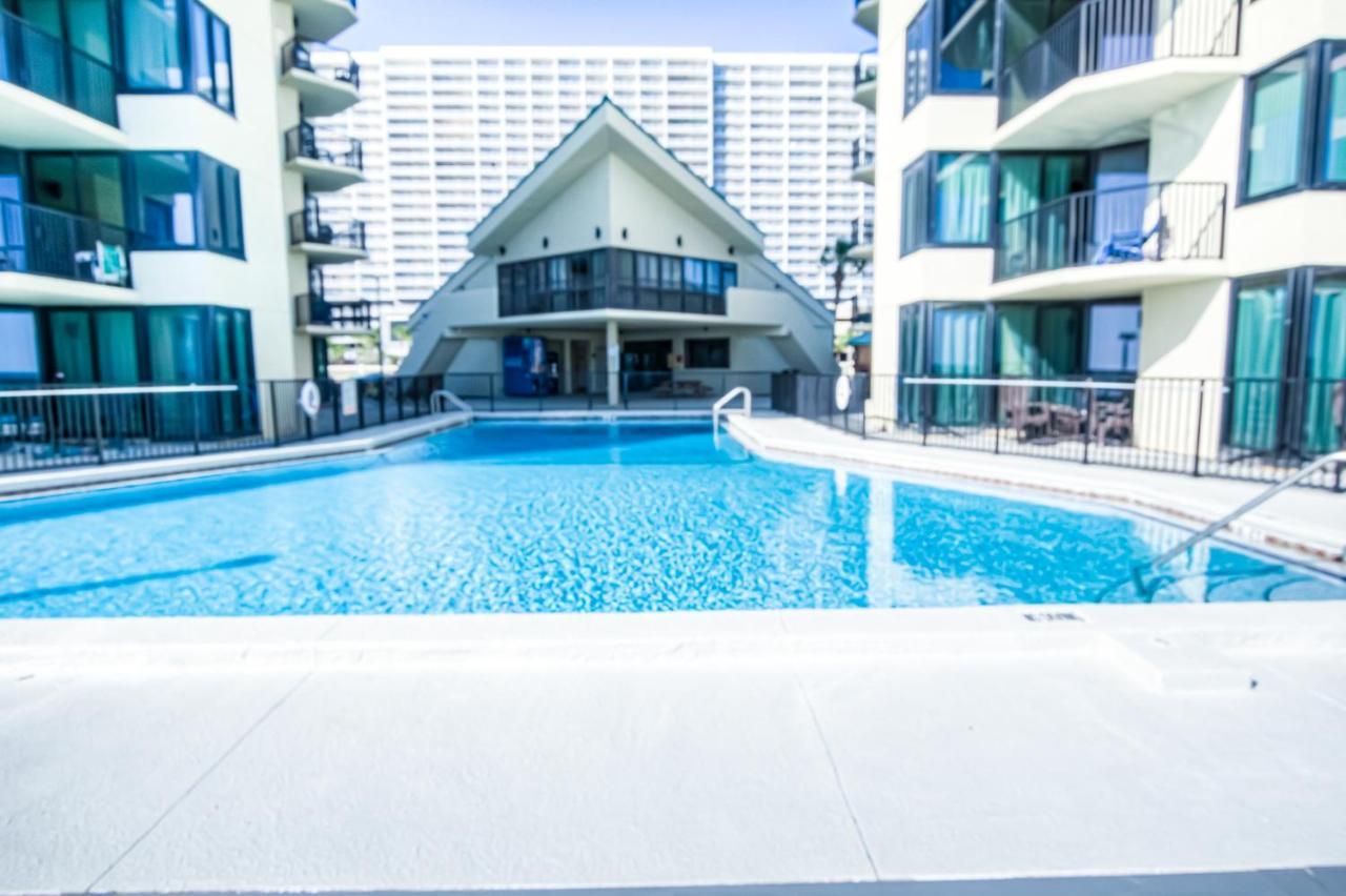 Holiday home Sunbird East 1107 - Beautiful Gulf Front, 1bd 1 Ba, And Great Location *