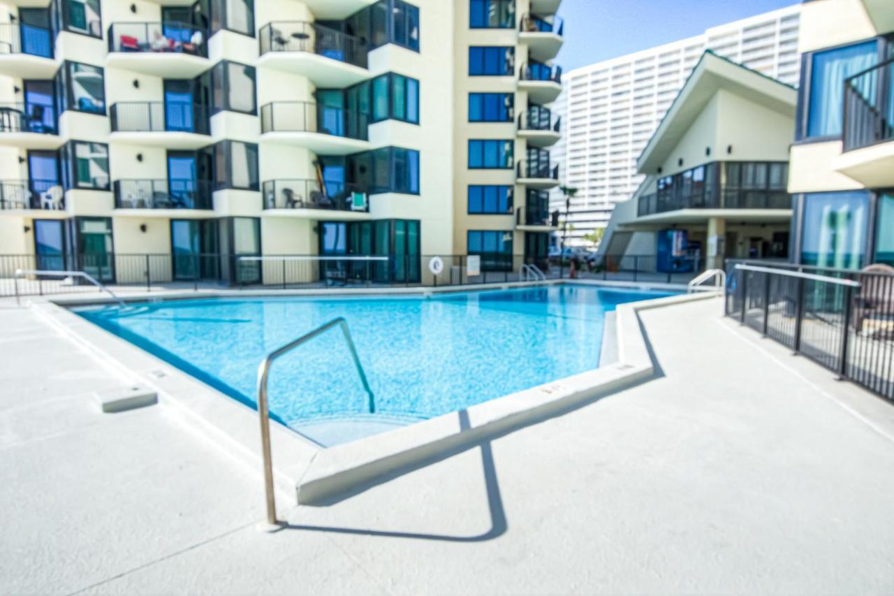 Sunbird East 1107 - Beautiful Gulf Front, 1bd 1 Ba, And Great Location Holiday home *