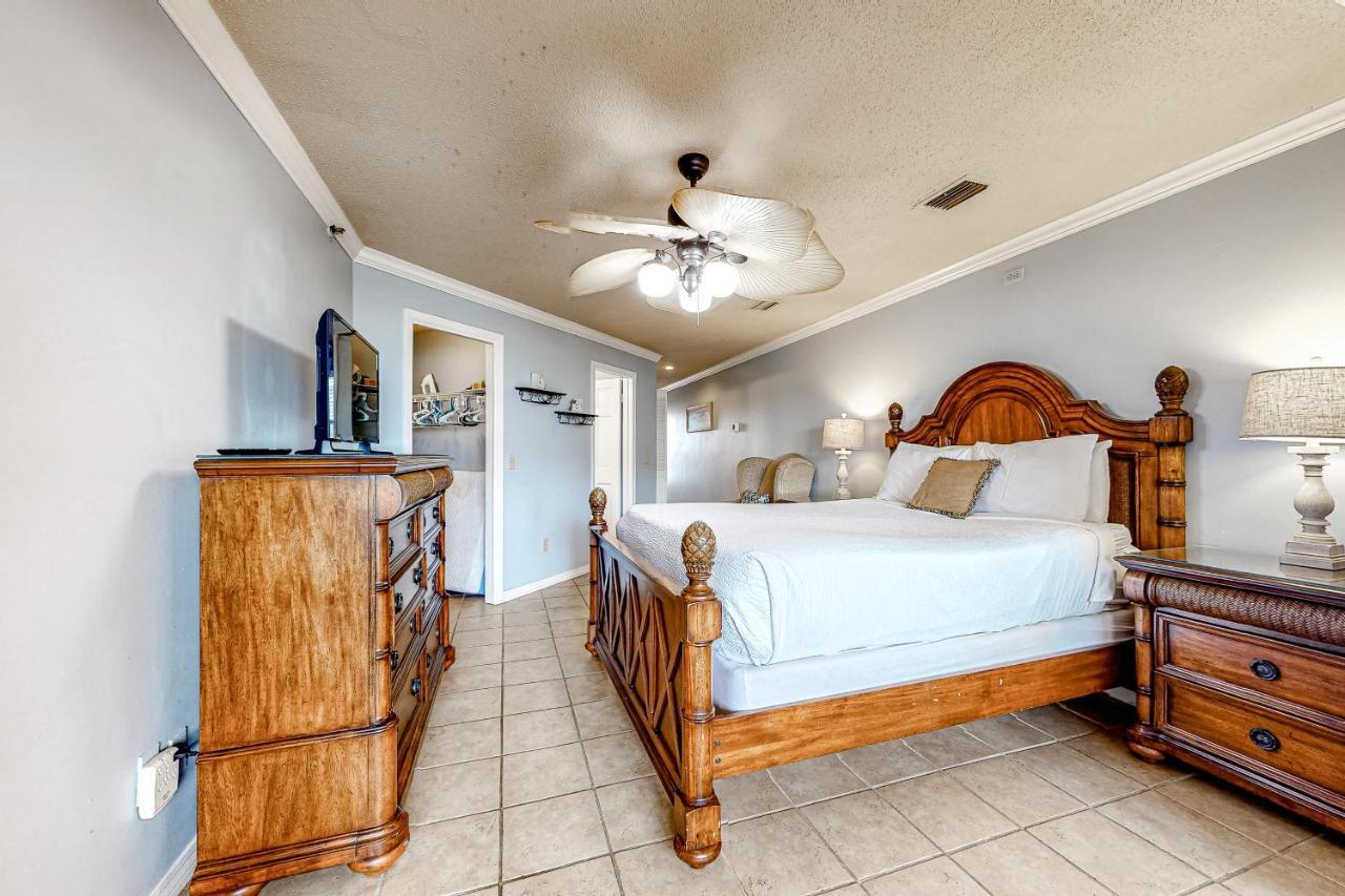 The At St. Thomas Square #1208a Panama City Beach