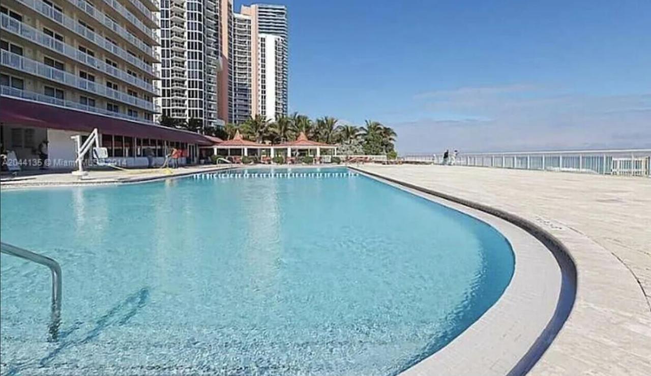 Hotel Ramada Plaza By Wyndham Marco Polo Golden Beach