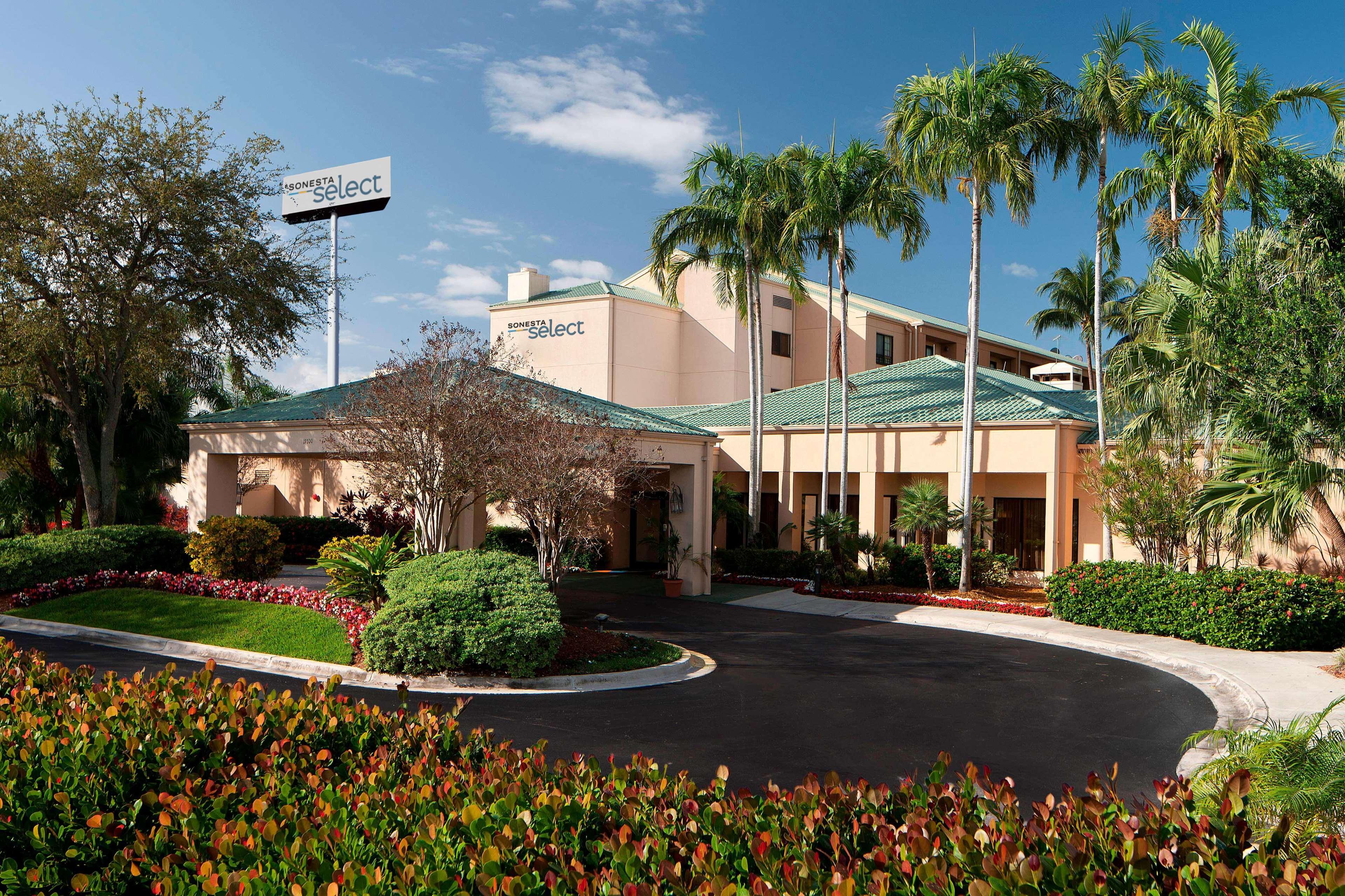 Hotel Sonesta Select
