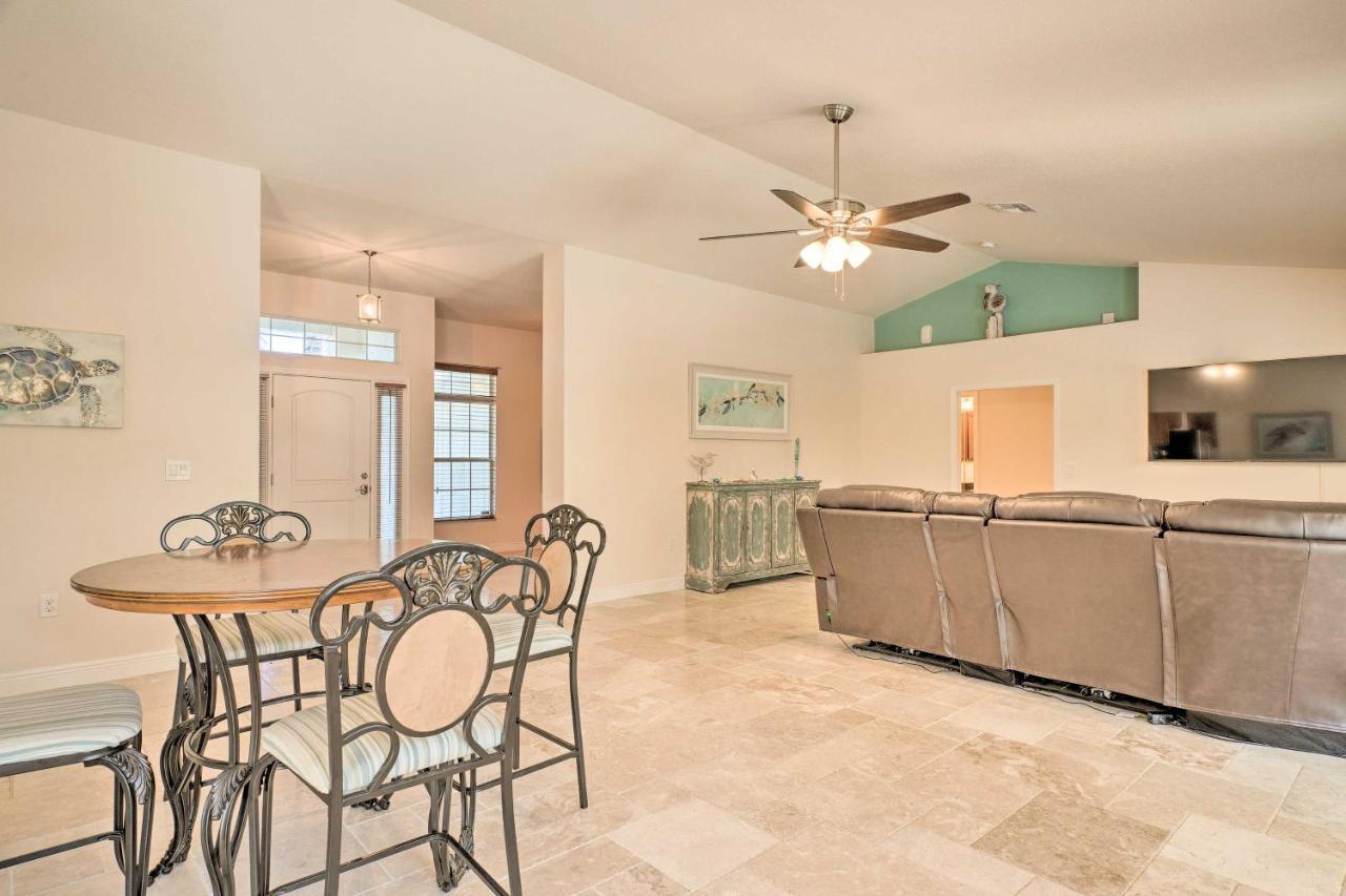 Holiday home Spacious Cape Coral Retreat With Lanai And Pool!