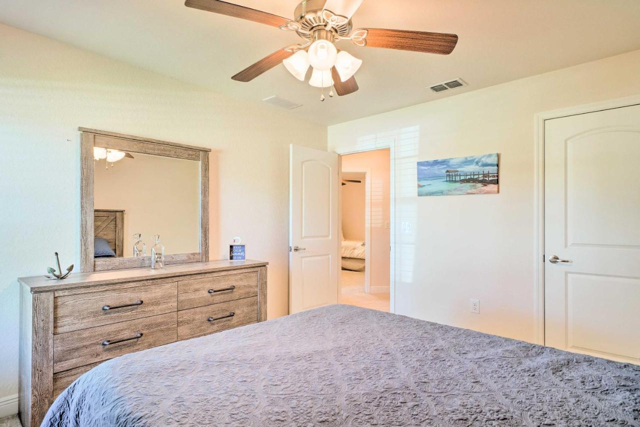 Spacious Cape Coral Retreat With Lanai And Pool! Matlacha