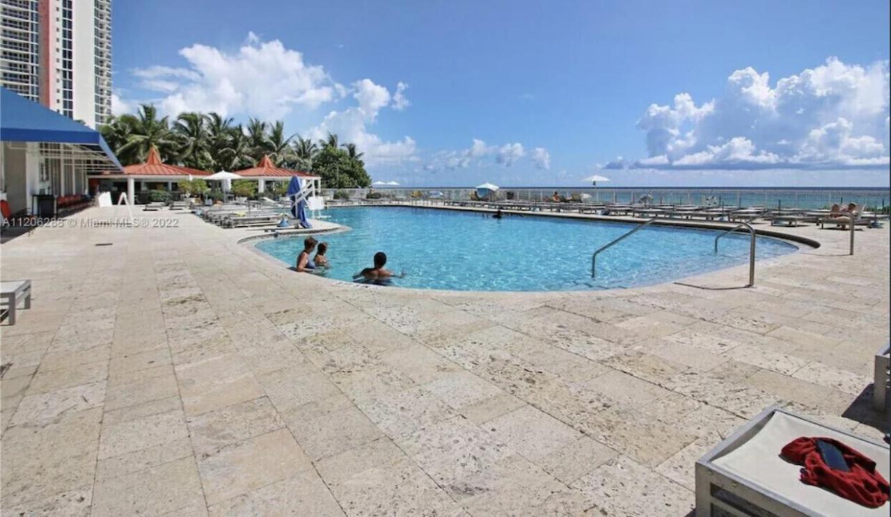 Hotel Ramada Plaza By Wyndham Marco Polo 3*