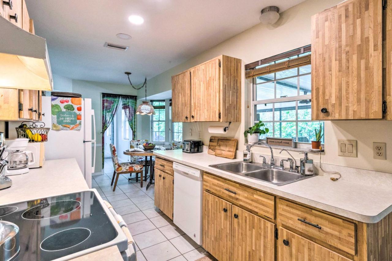 Garden Florida Room, Lanai! Holiday home North Port