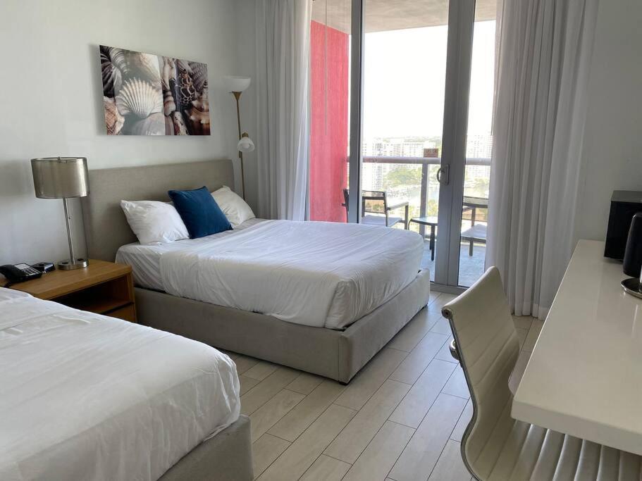 Amazing Walking Distance! 26b