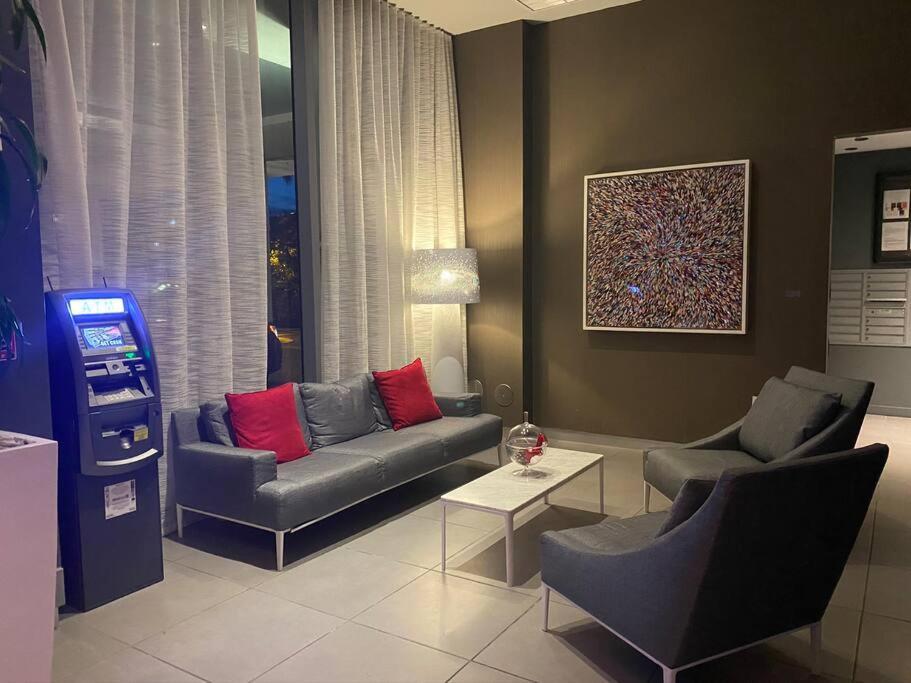 Amazing Walking Distance! 26b *