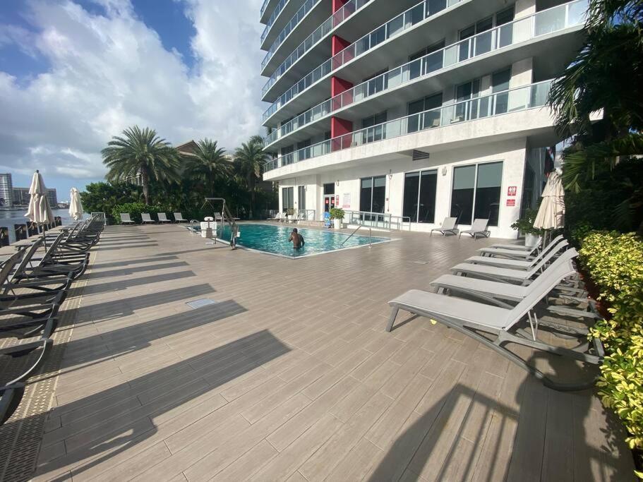 Apartment Amazing Walking Distance! 26b *