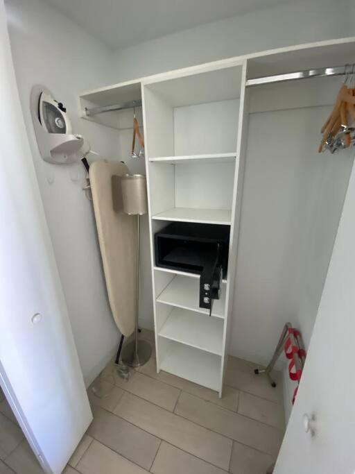 Amazing Walking Distance! 26b