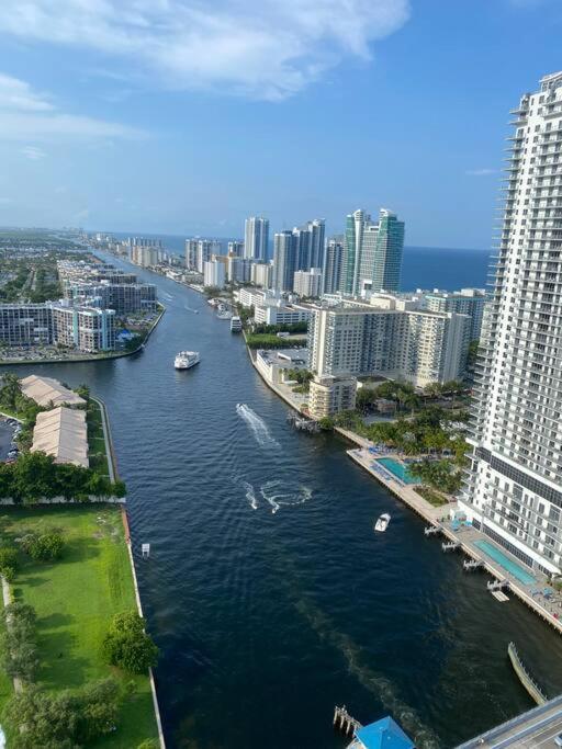 Amazing Walking Distance! 26b